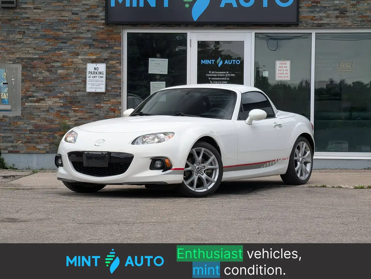 Mazda MX-5 Miata снимка Mazda MX-5 Miata