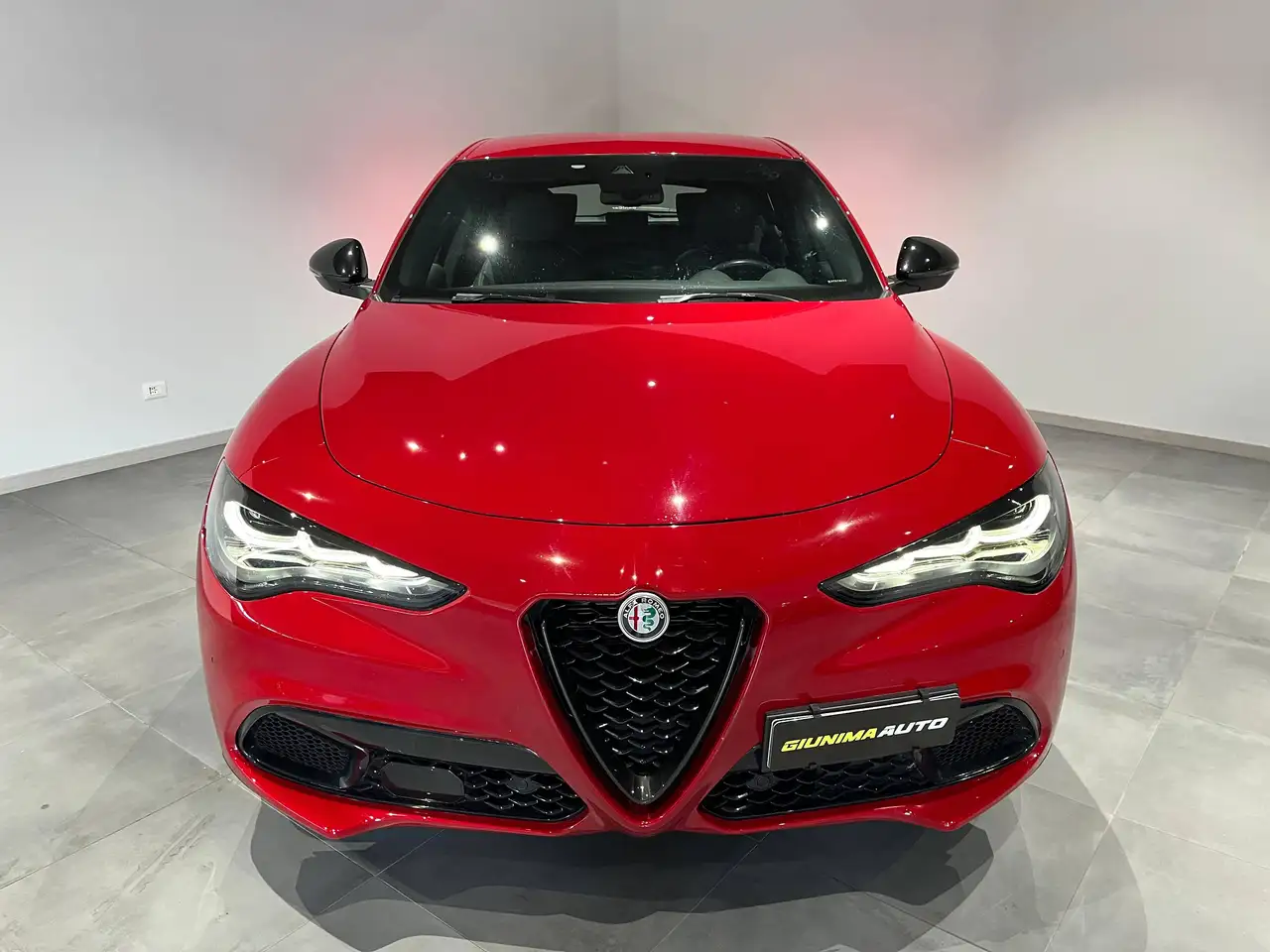 Alfa Romeo Stelvio 2023