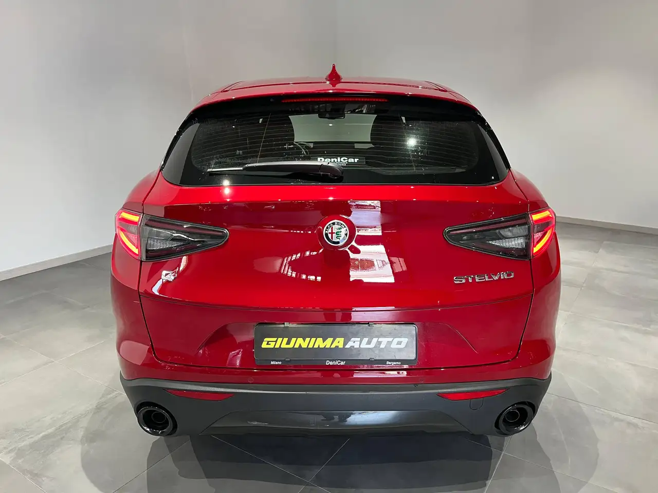 Alfa Romeo Stelvio 2023