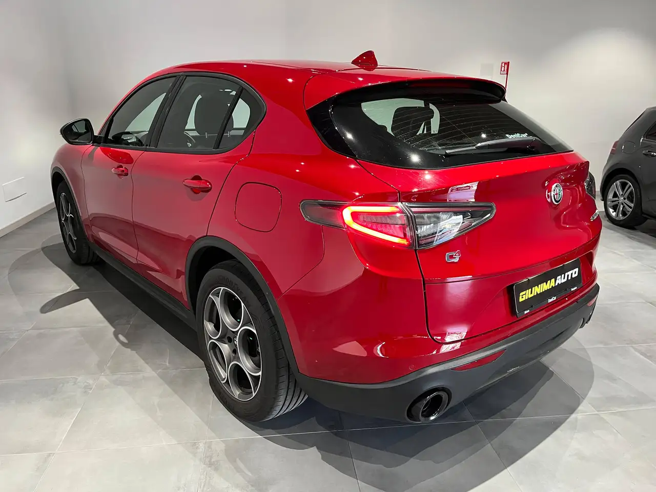 Alfa Romeo Stelvio 2023
