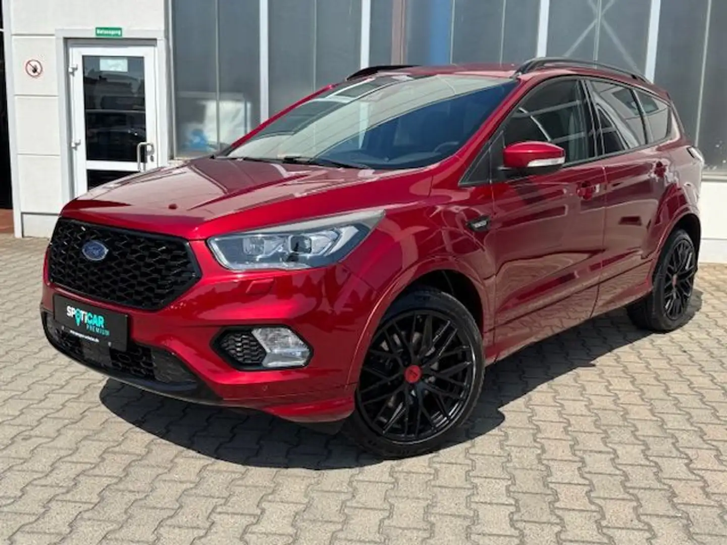 Ford Kuga 1.5 EcoBoost 4x4 Aut. ST-Line Rouge - 1