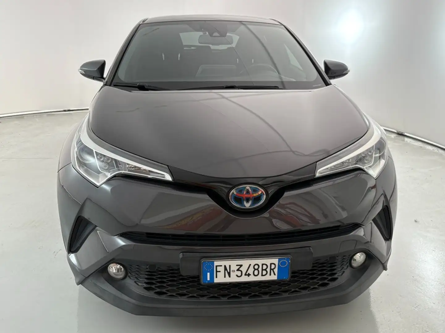 Toyota C-HR 1.8 Hybrid E-CVT Lounge - 2
