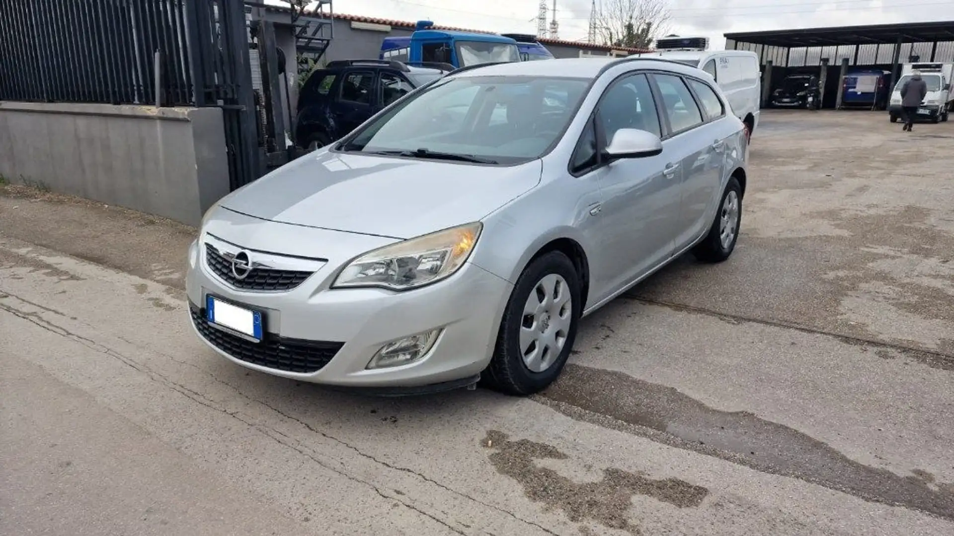 Opel Astra 1.7 CDTI 110CV Sports Tourer Elective Šedá - 1