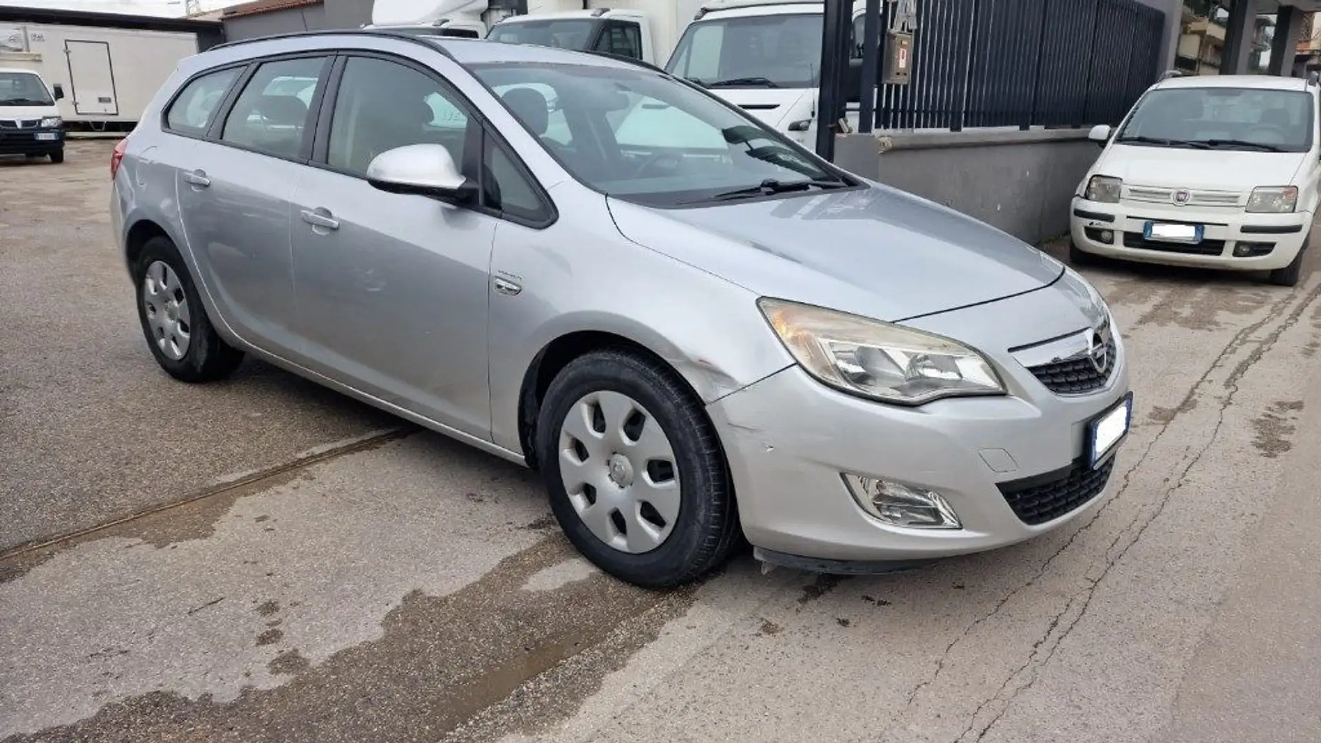 Opel Astra 1.7 CDTI 110CV Sports Tourer Elective Grey - 2