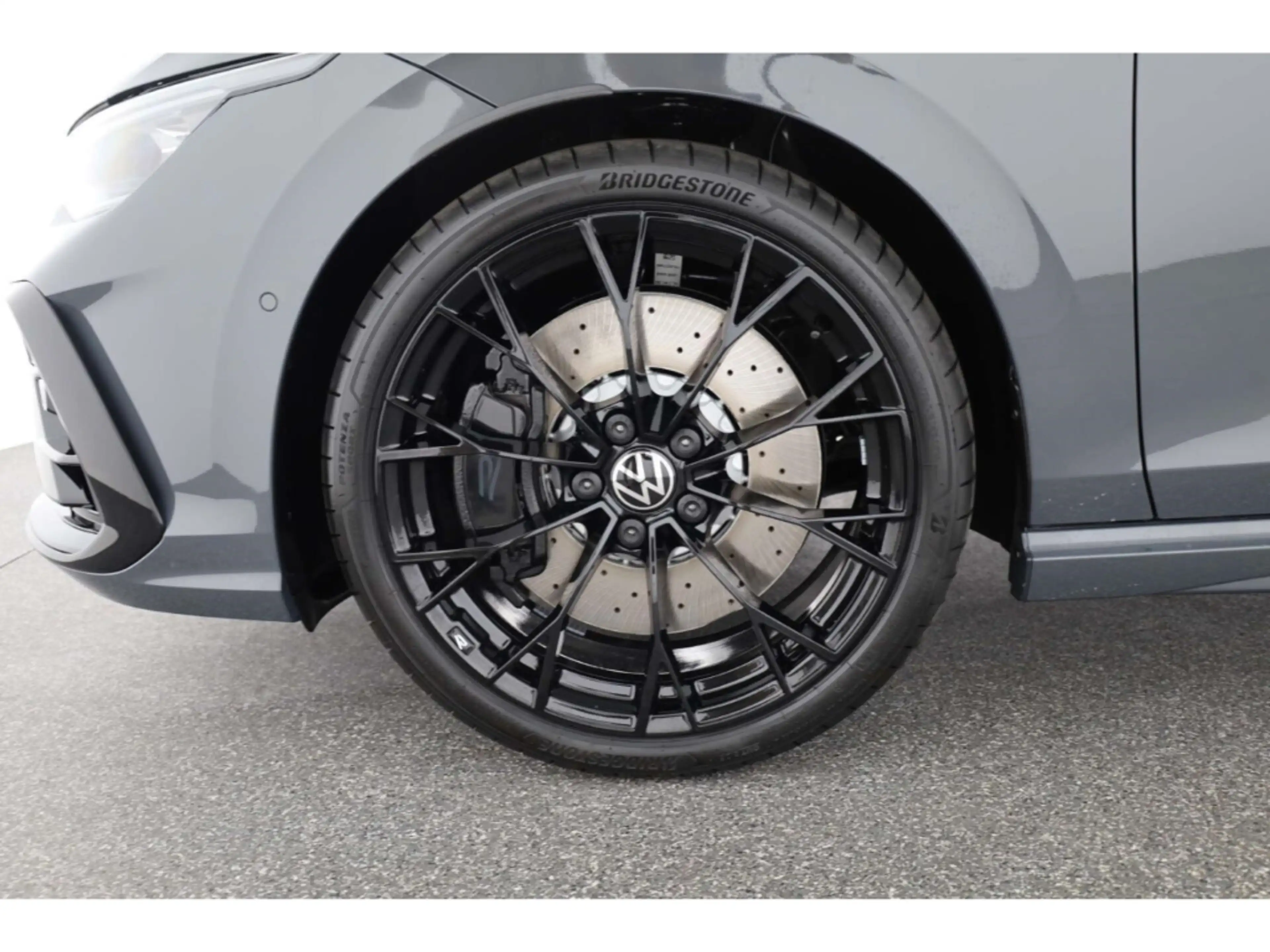 Volkswagen Golf R 2.0 TSI OPF Black Style — photo 8