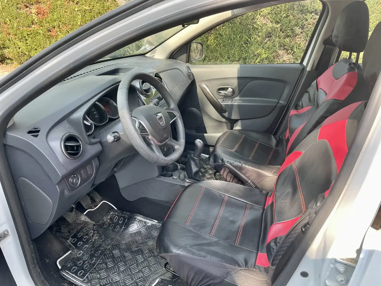 Dacia Sandero Sandero — photo 6