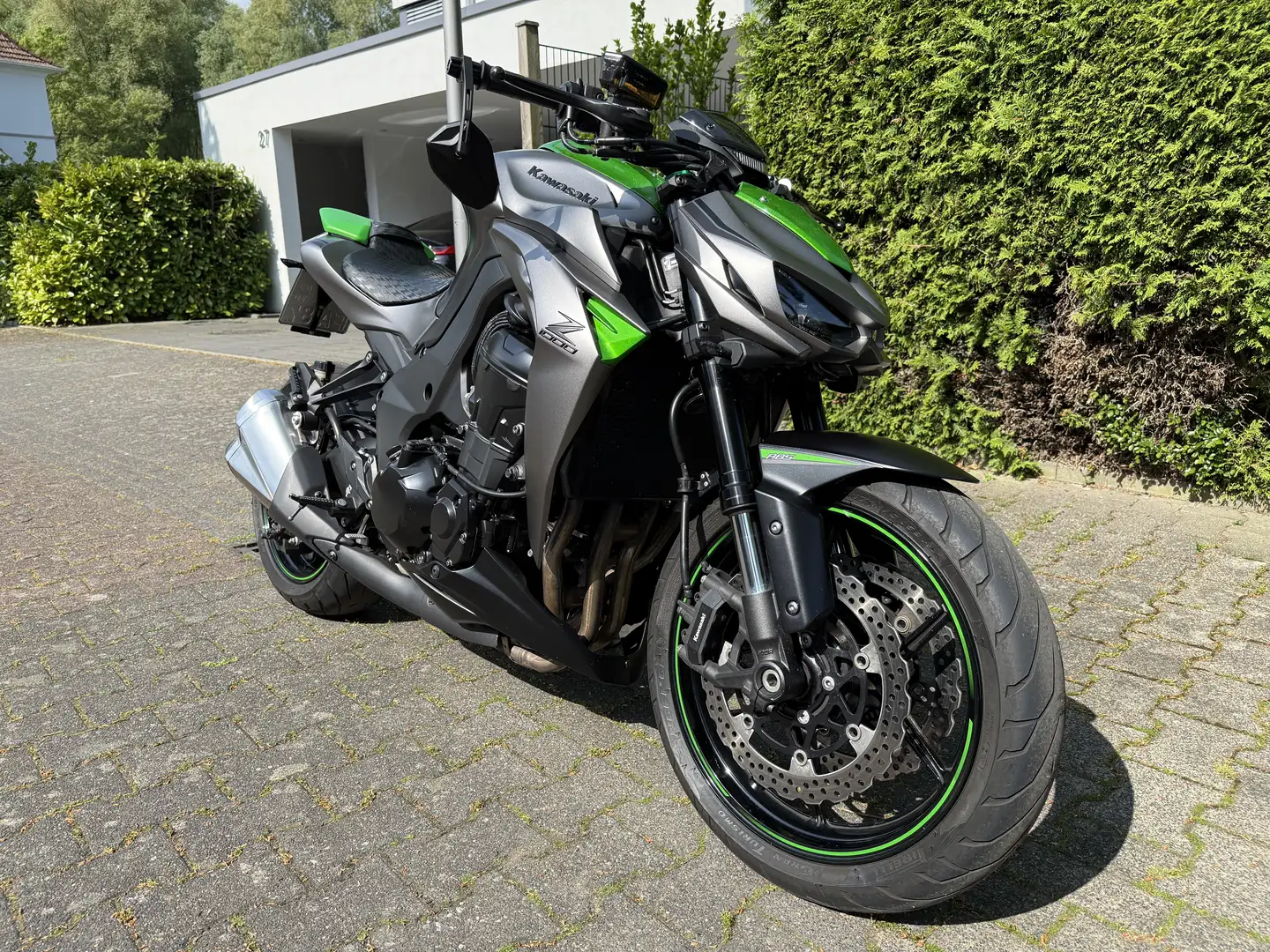 Kawasaki Z 1000 (2016) – Naked Bike Verde - 1