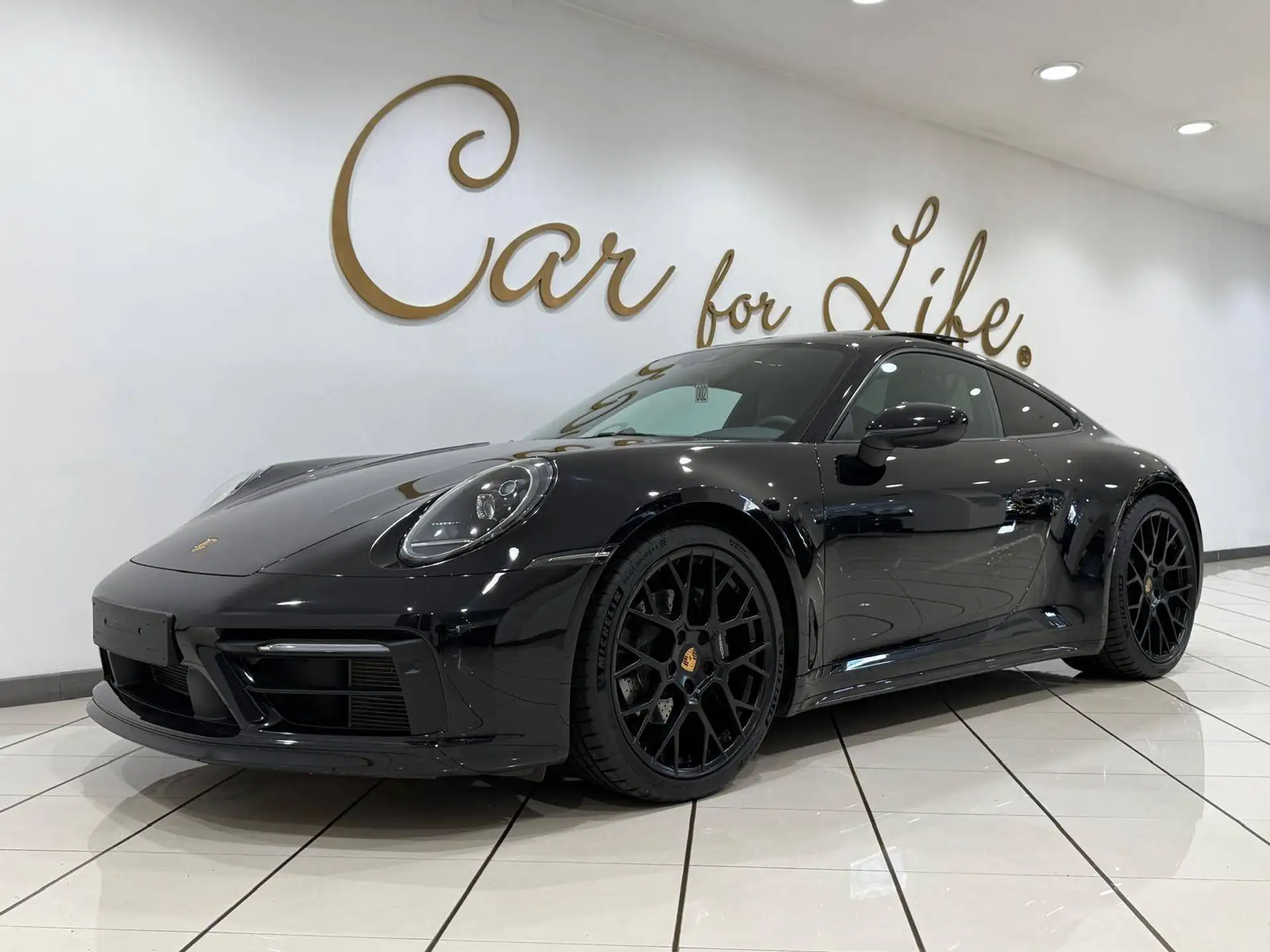 Porsche 911 2024 검정 사진 1