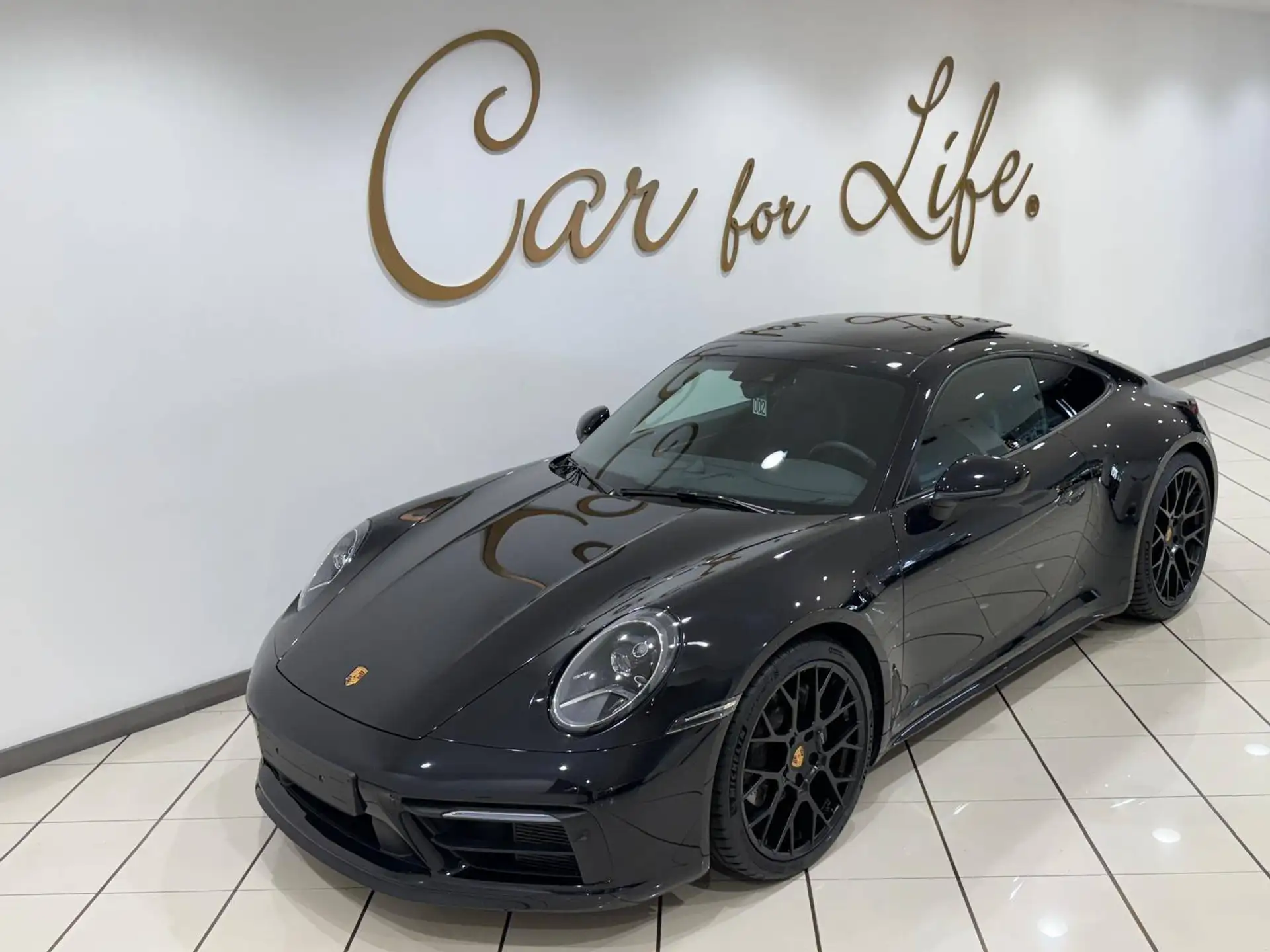 Porsche 911 2024 검정 사진 2