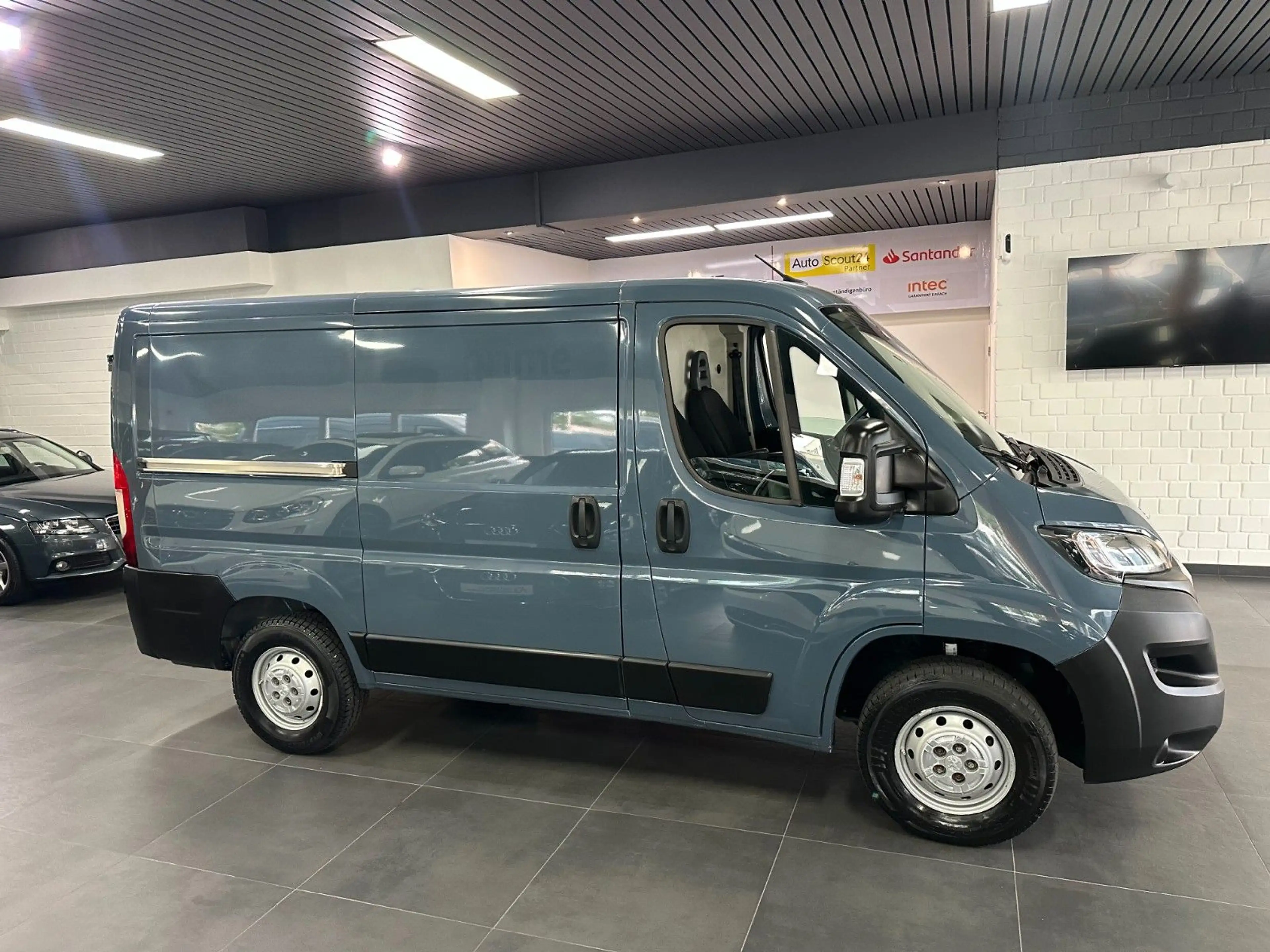 Peugeot Boxer Kasten 328 2.2BlueHDi 120 Pro*TÜV&Insp.NEU — photo 4