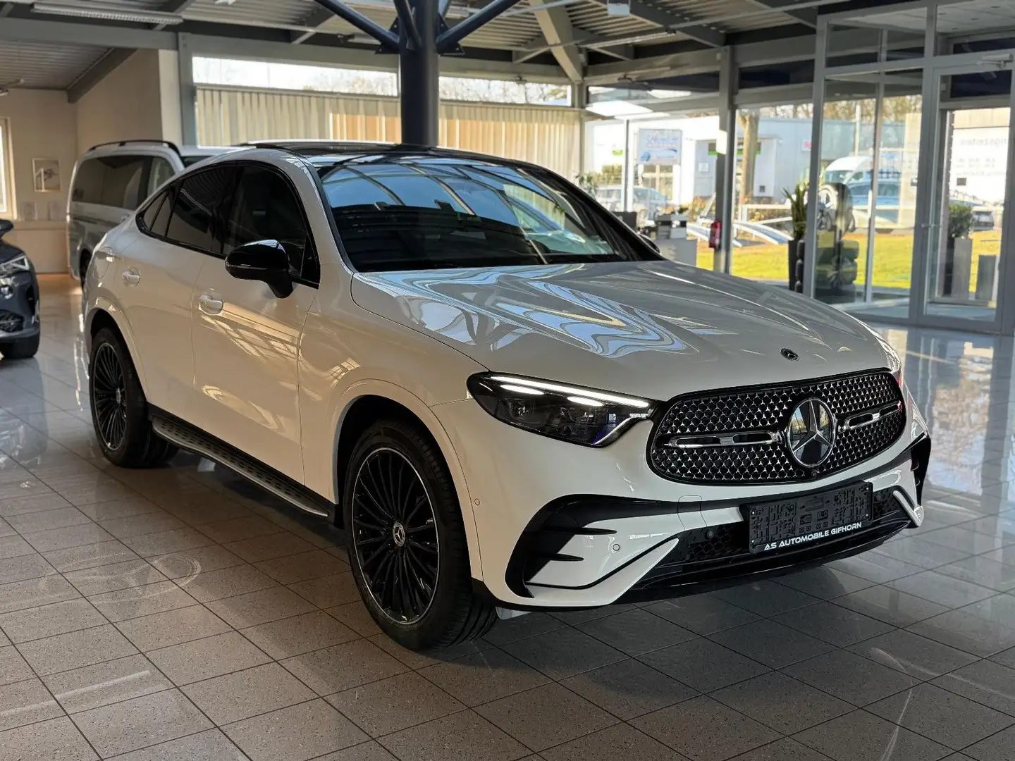 Mercedes-Benz GLC 220 d Cp. 4M Edition AMG Night MBUX Distronic Weiß - 1