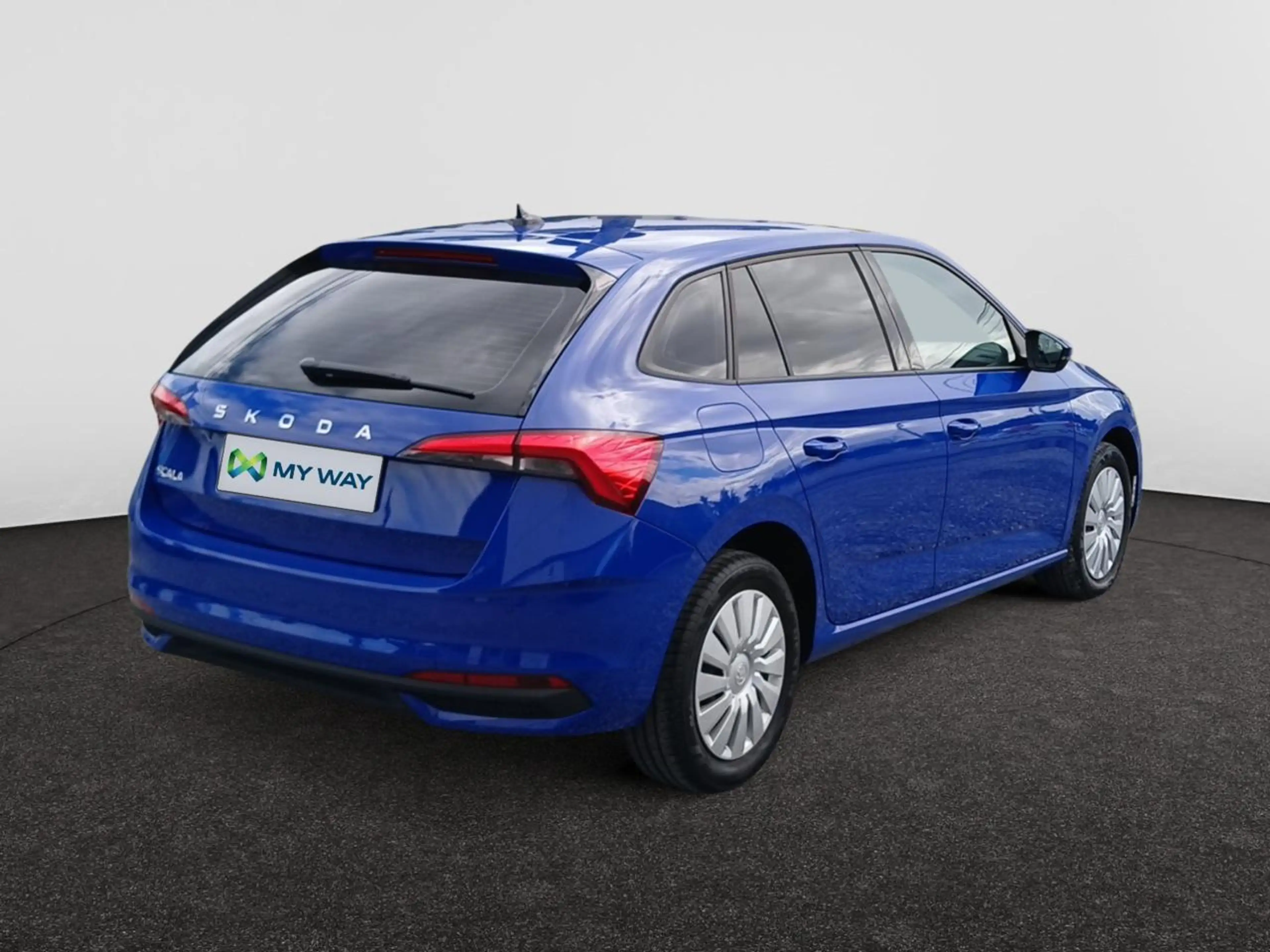 Skoda Scala 1.0 TSI Essence — photo 2