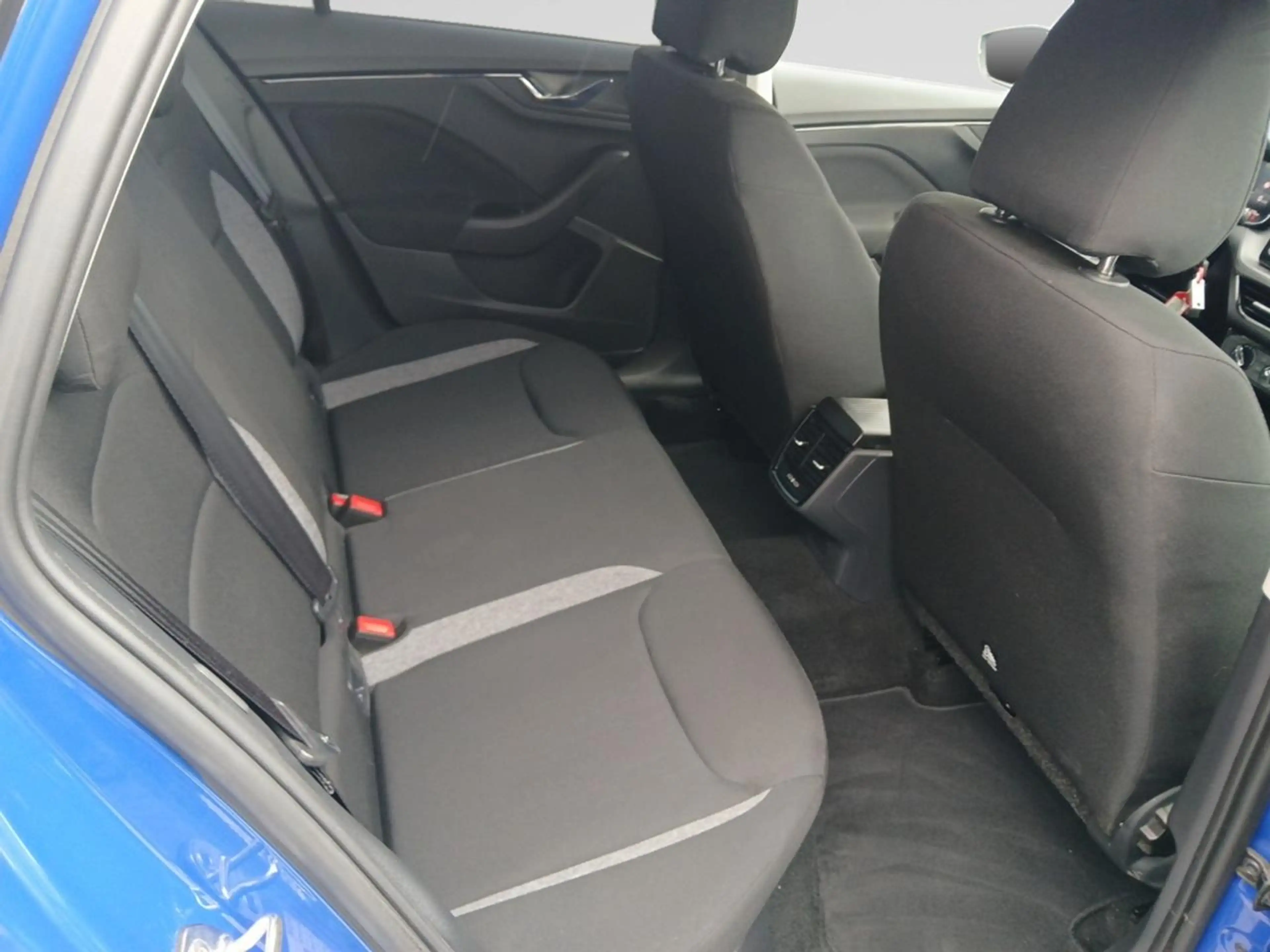Skoda Scala 1.0 TSI Essence — photo 10