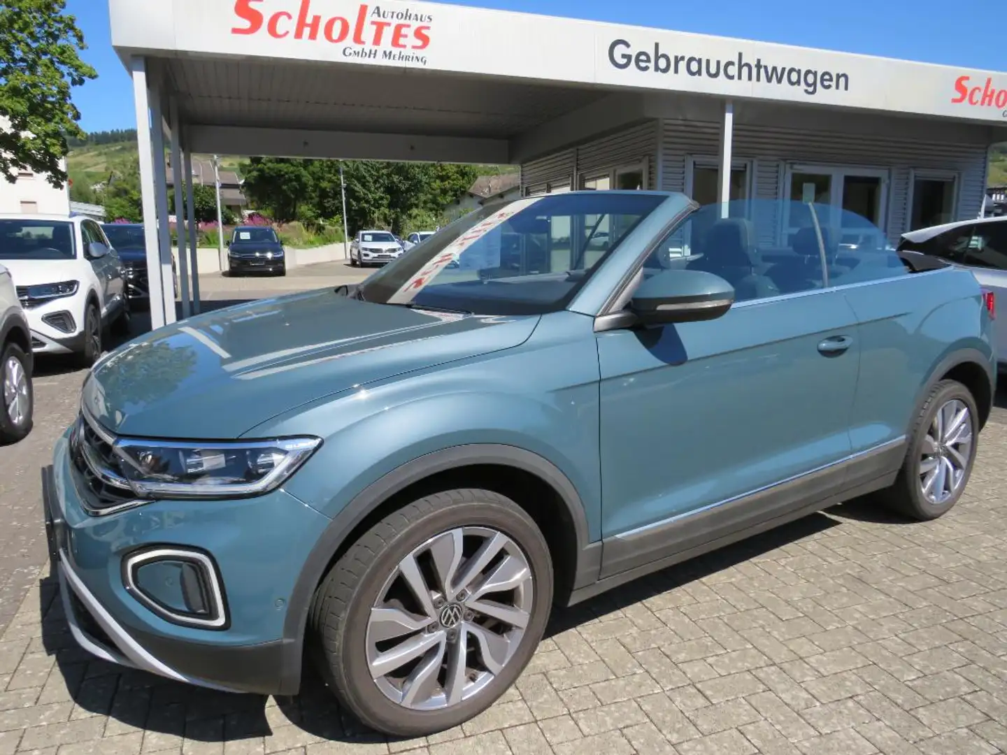 Volkswagen T-Roc Cabrio Style 1.5 TSI Bleu - 1