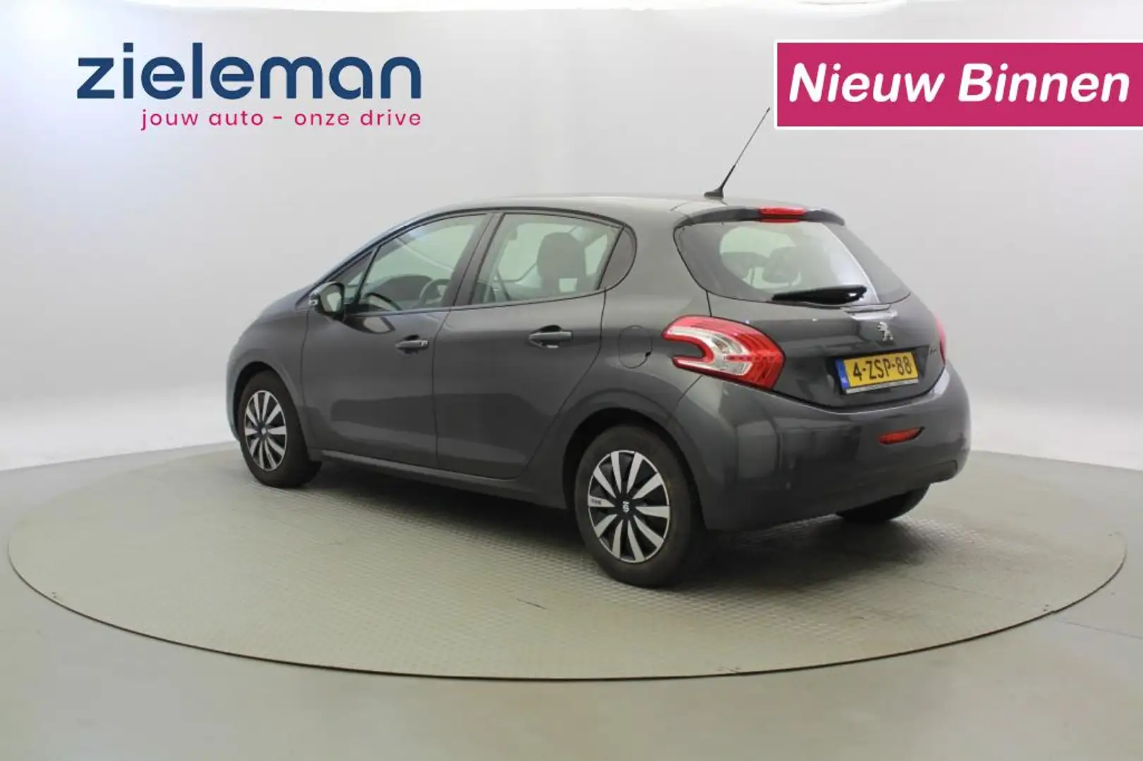 Peugeot 208 1.2 PureTech - Navi, Cruise, Airco Grijs - 2