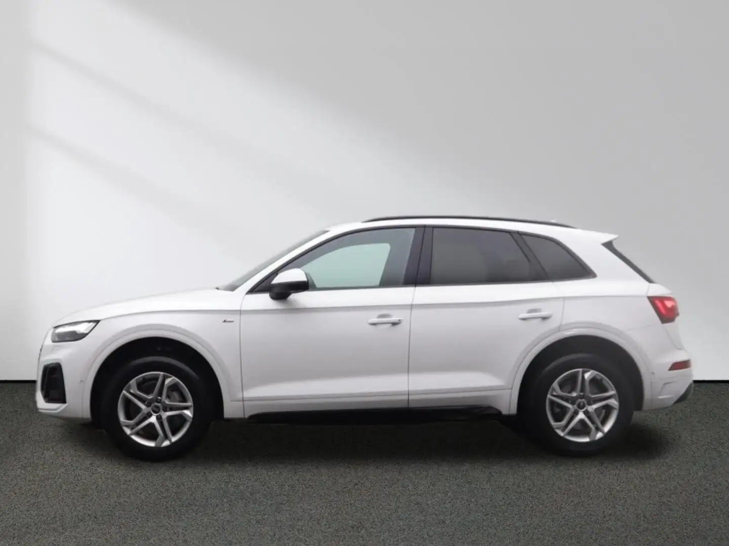 Audi Q5 S line 40 TDI quattro Sitzh. Matrix Pano AHK Weiß - 2