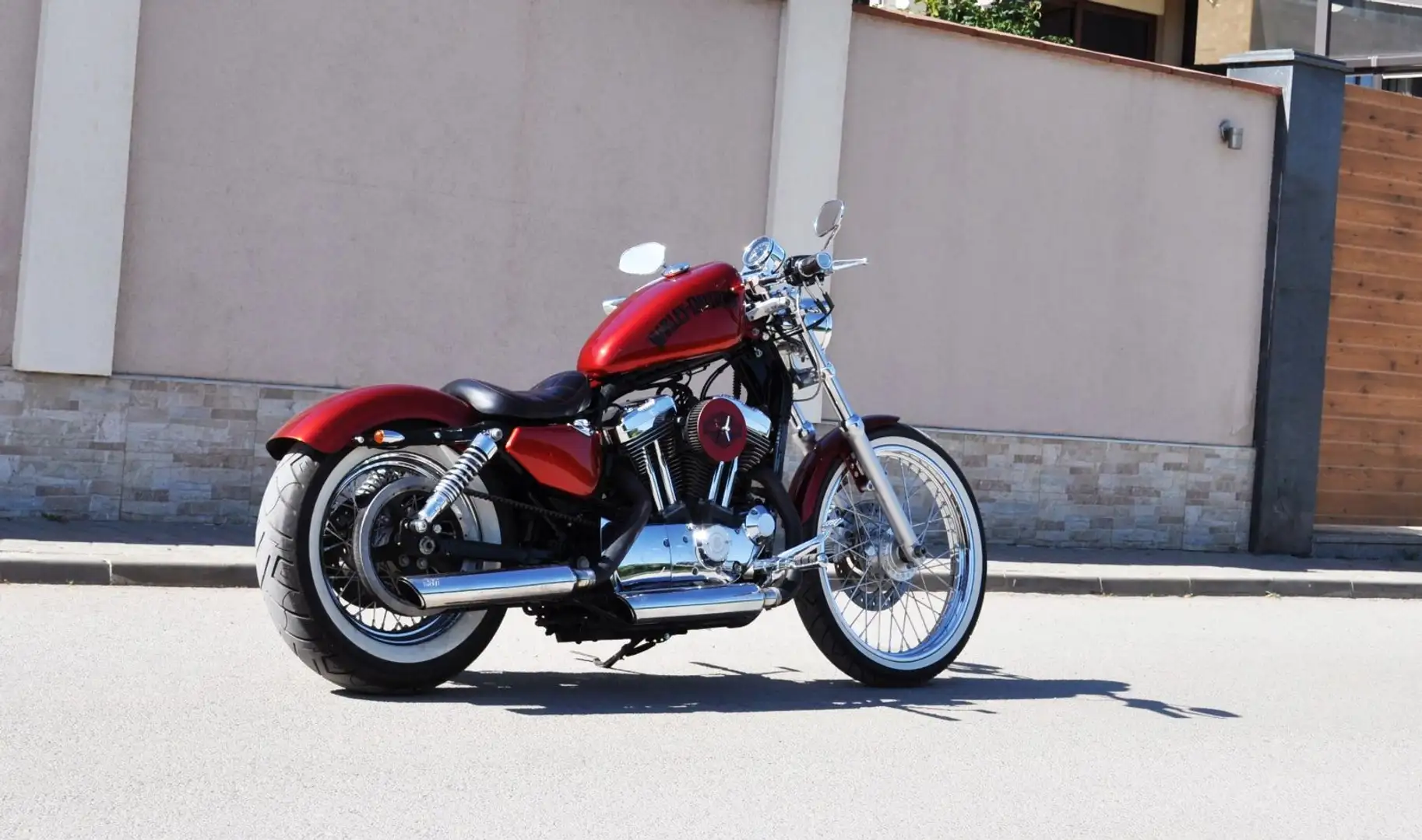 Harley-Davidson Sportster 1200 Seventy-Two Красный - 2