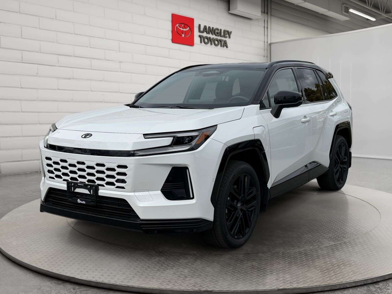 2026 Toyota RAV4 XSE TECH AWD PLUG-IN HYBRID; DC FAST CHARGING, HUD