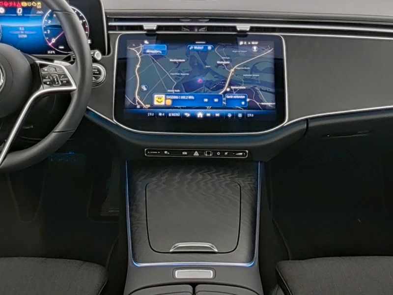 Mercedes-Benz E 200 T AVANTGARDE+DISTR+MBUX+AHK+KEYL+LED+TOTW+ — photo 5