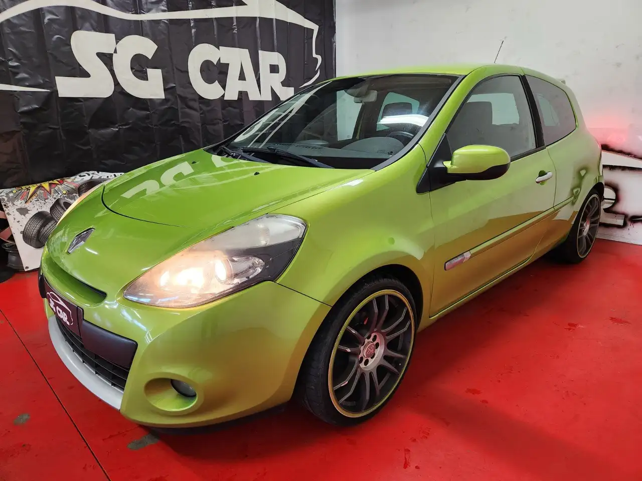Renault Clio Citadine 3 portes — photo 2