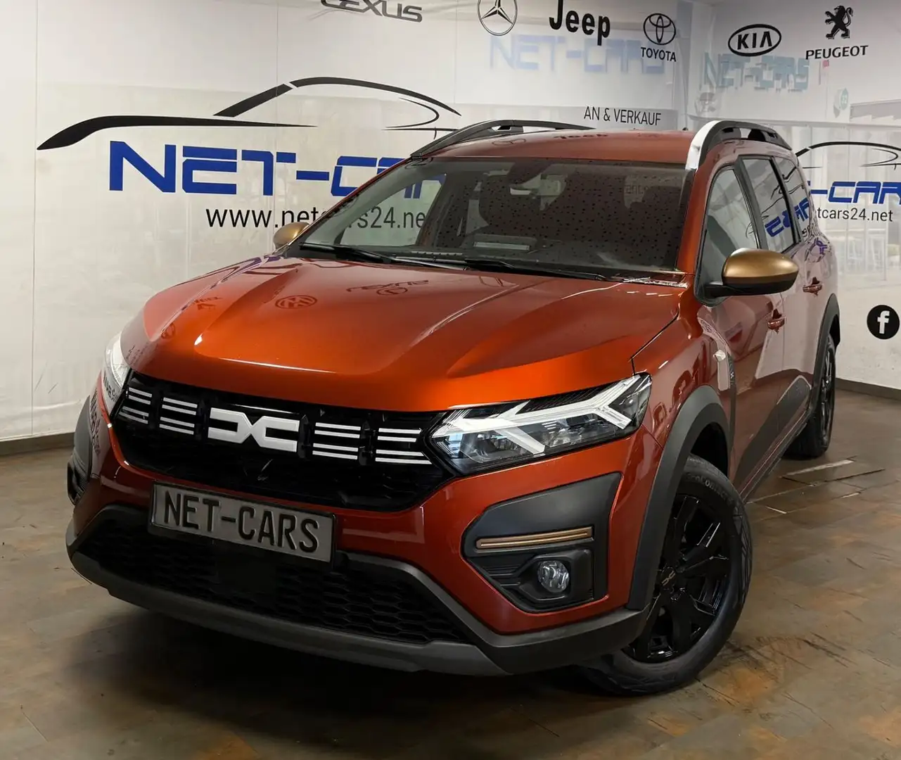 Dacia Jogger TCe ECO-G Essential 7-Sitzer*KAMERA*AHK Rot - 1