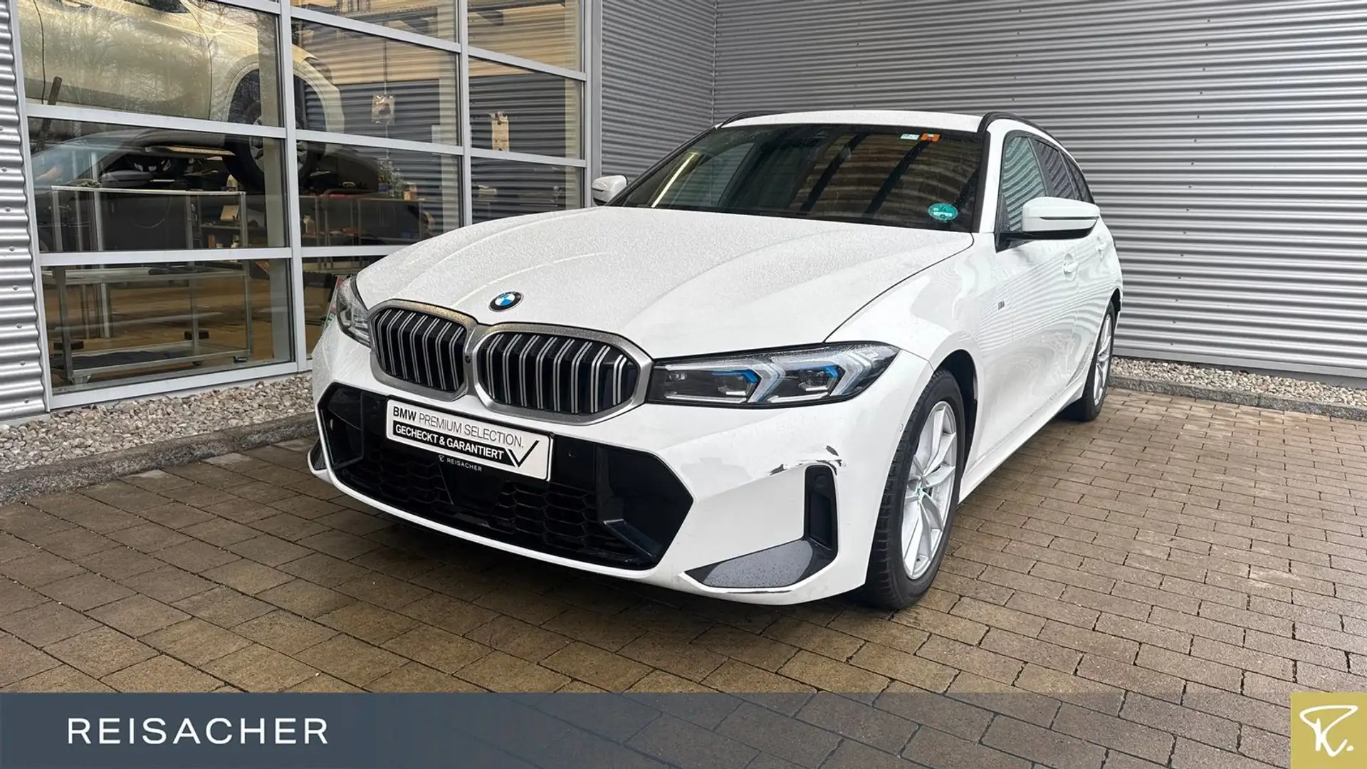 BMW 330 d A xDrive Tou M-Sport Navi HUD 360° Tempo Weiß - 1