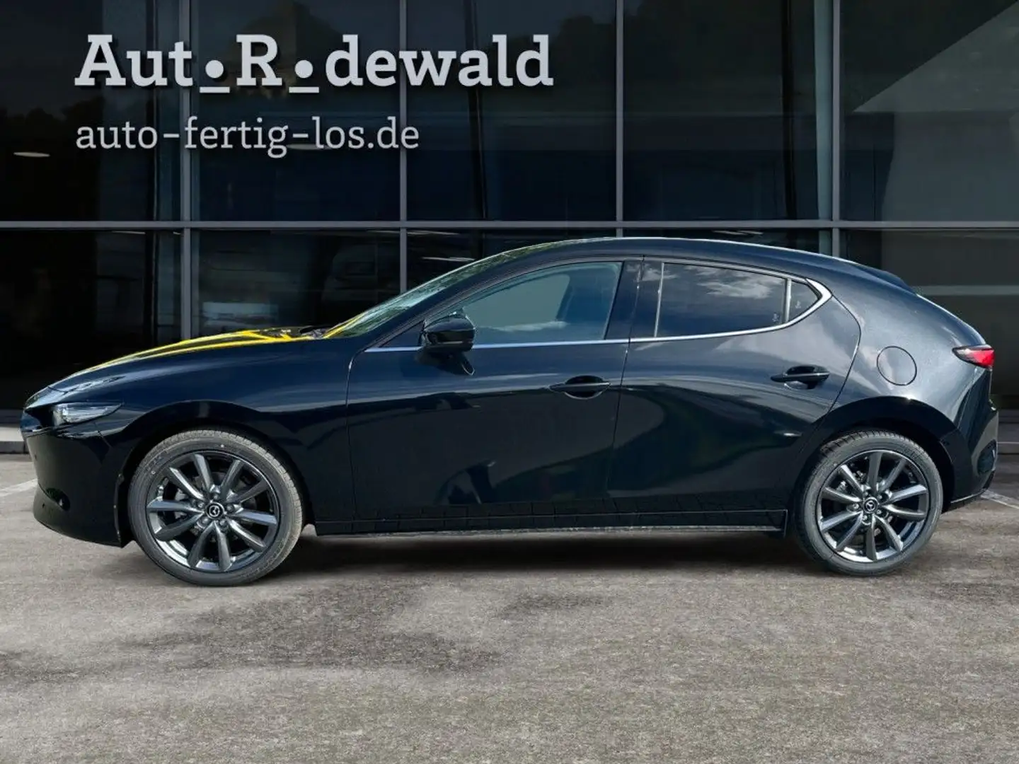 Mazda 3 EXCLUSIVE-LINE Matrix-LED Bose 360° HUD Schwarz - 2