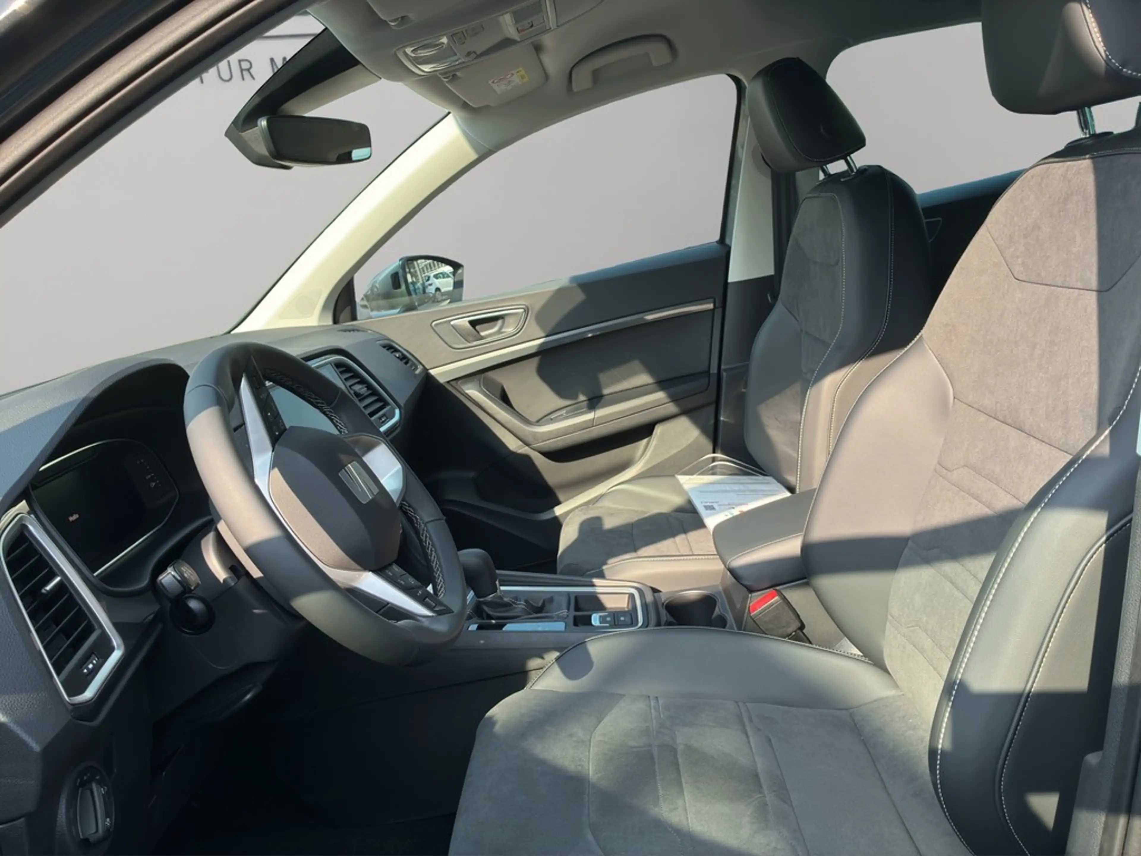 SEAT Ateca Road Edition 1.5 TSI 110 kW (150 PS) 7-Gang DSG — photo 11