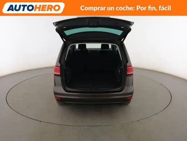 Volkswagen Sharan view 17
