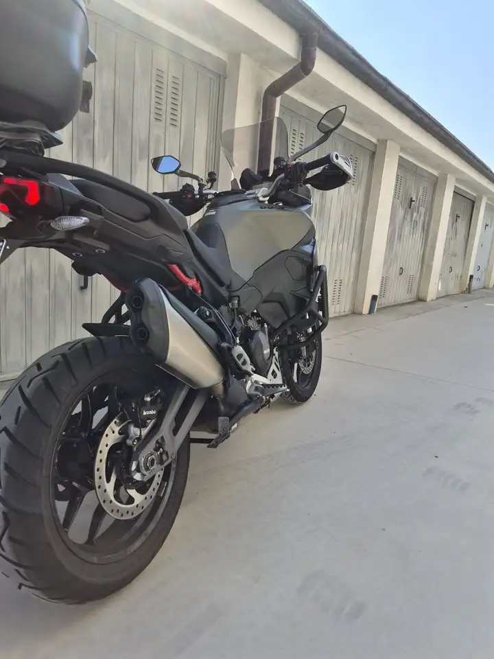 Ducati Multistrada V2 S