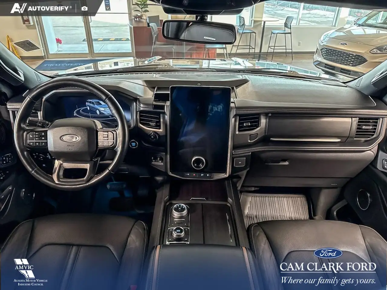 Ford Expedition снимка Ford Expedition