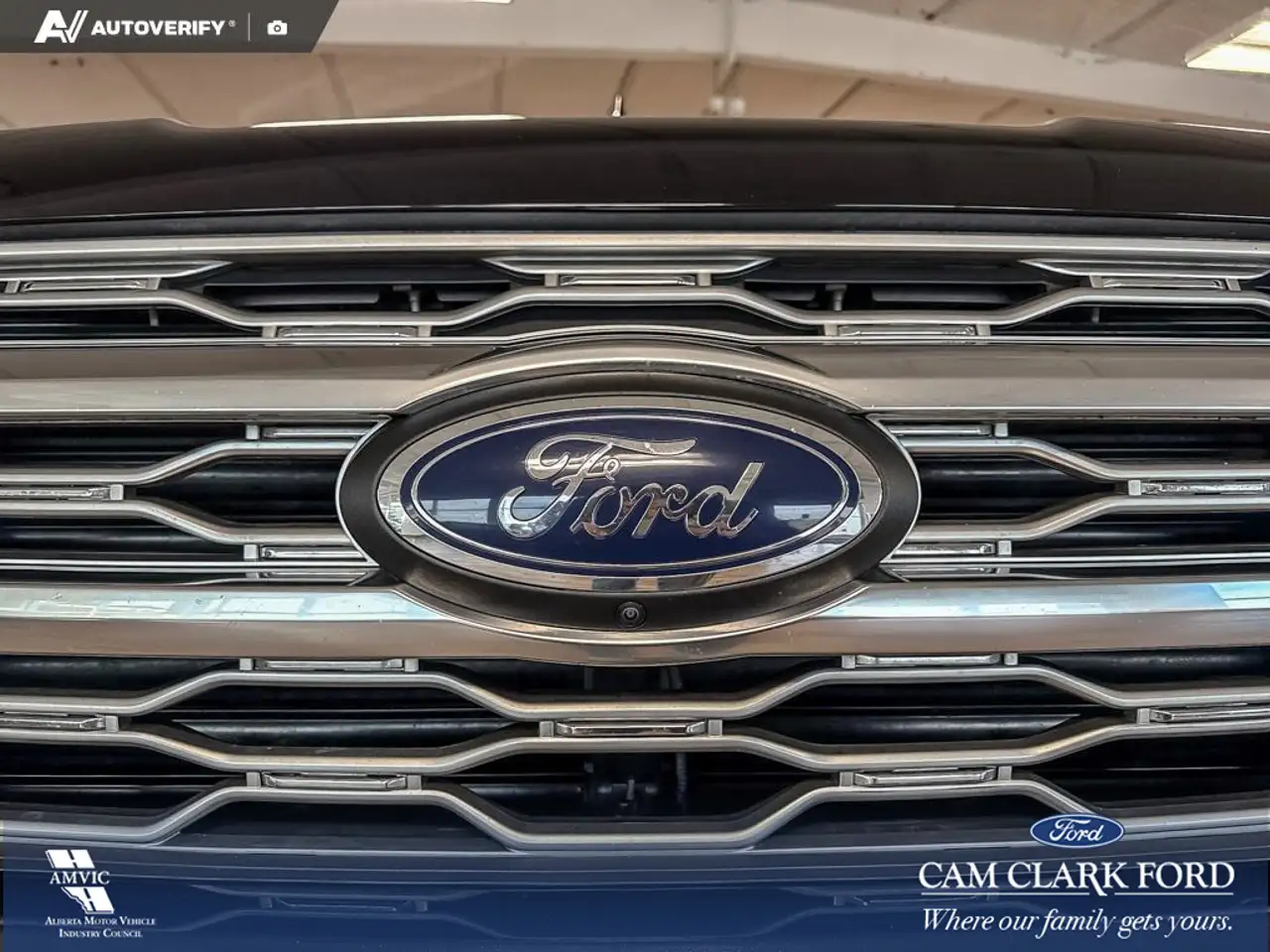 Ford Expedition снимка Ford Expedition