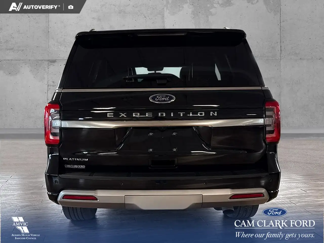 Ford Expedition снимка Ford Expedition