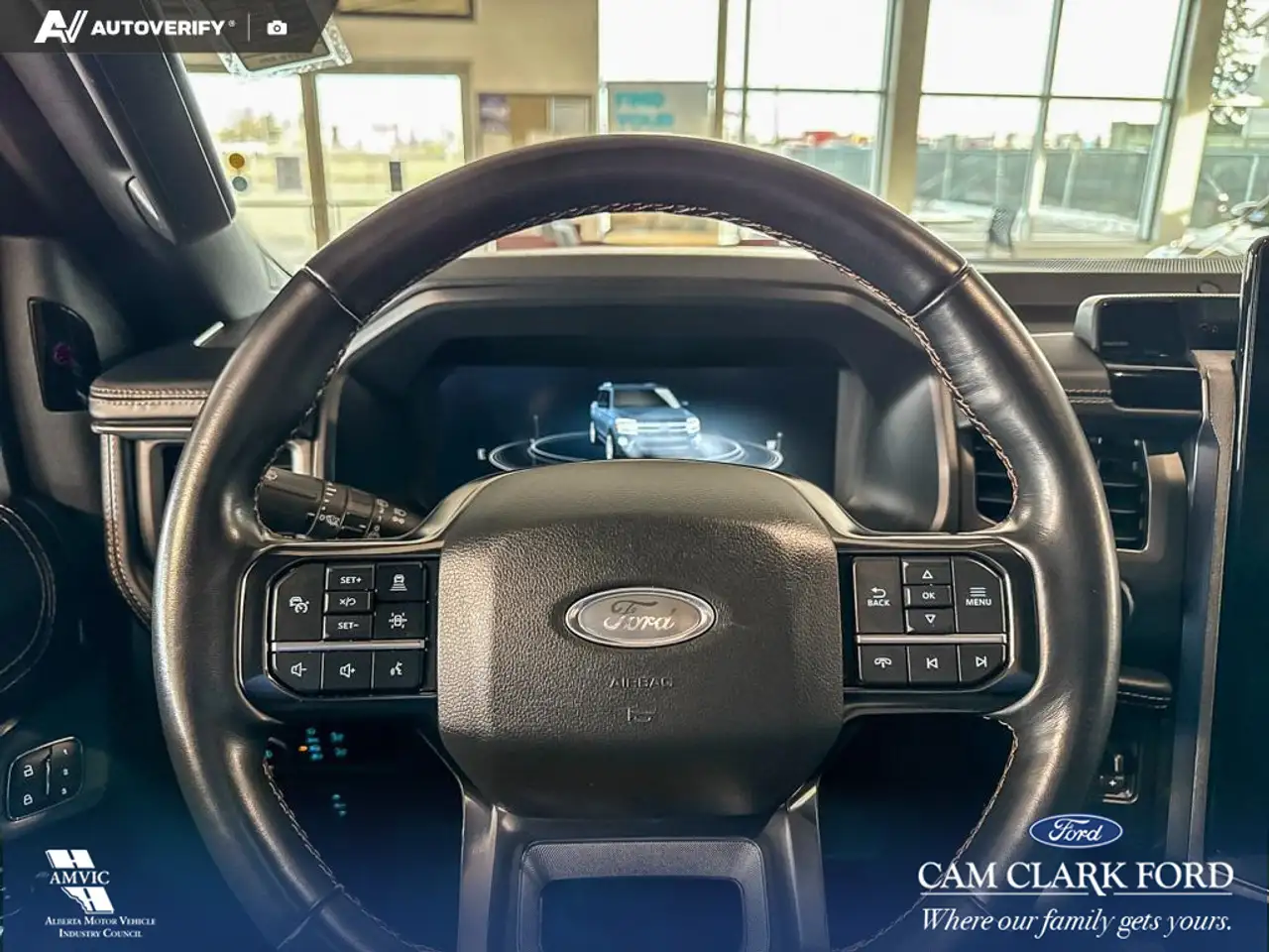 Ford Expedition снимка Ford Expedition