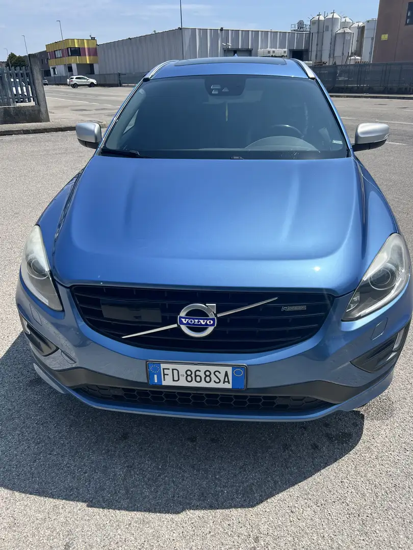 Volvo XC60 2.4 D5 R-Design - 1