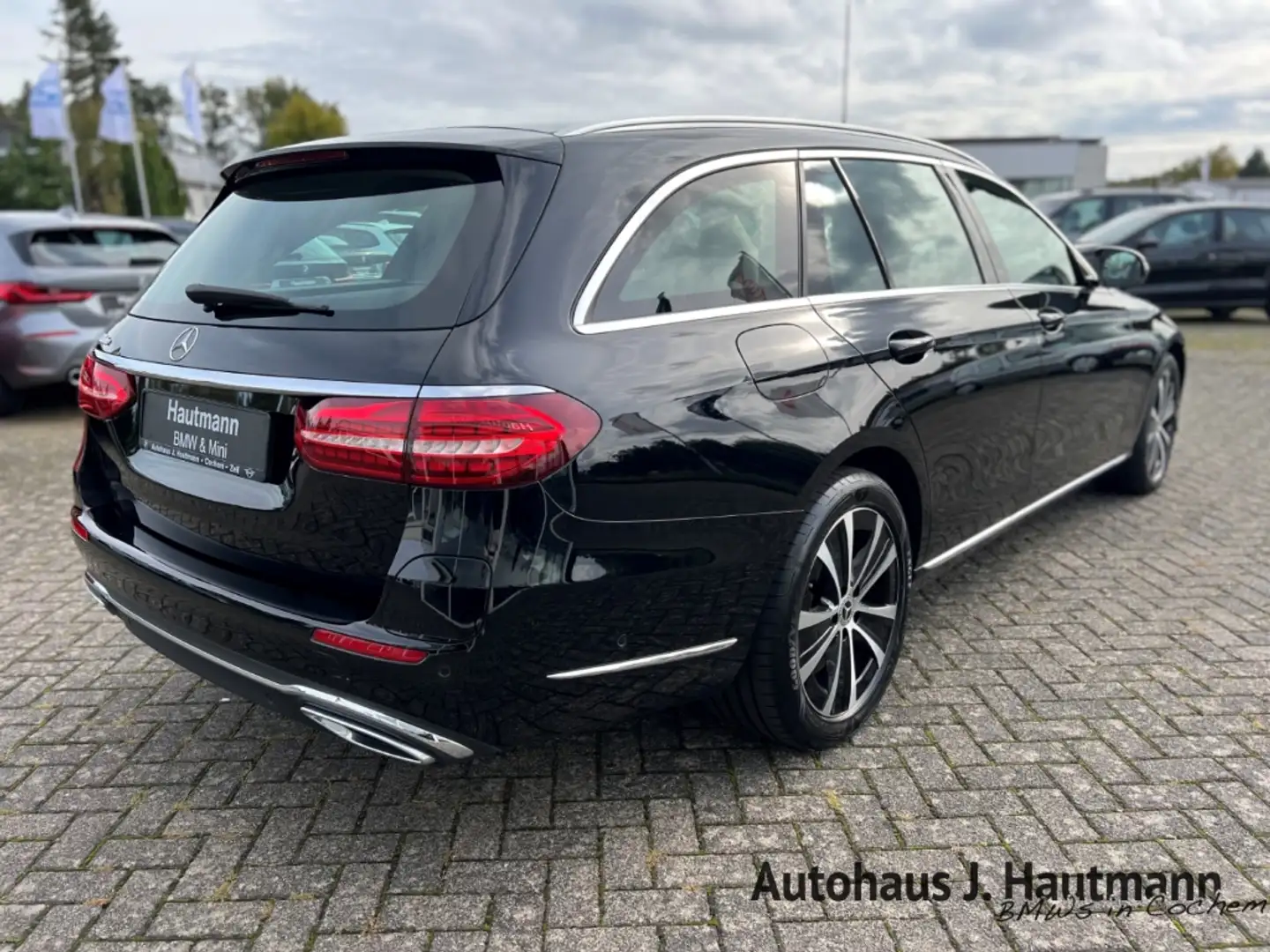 Mercedes-Benz E 300 de T EXCLUSIVE +1.HAND+LEDER+BURM.+MULTIB. Schwarz - 2