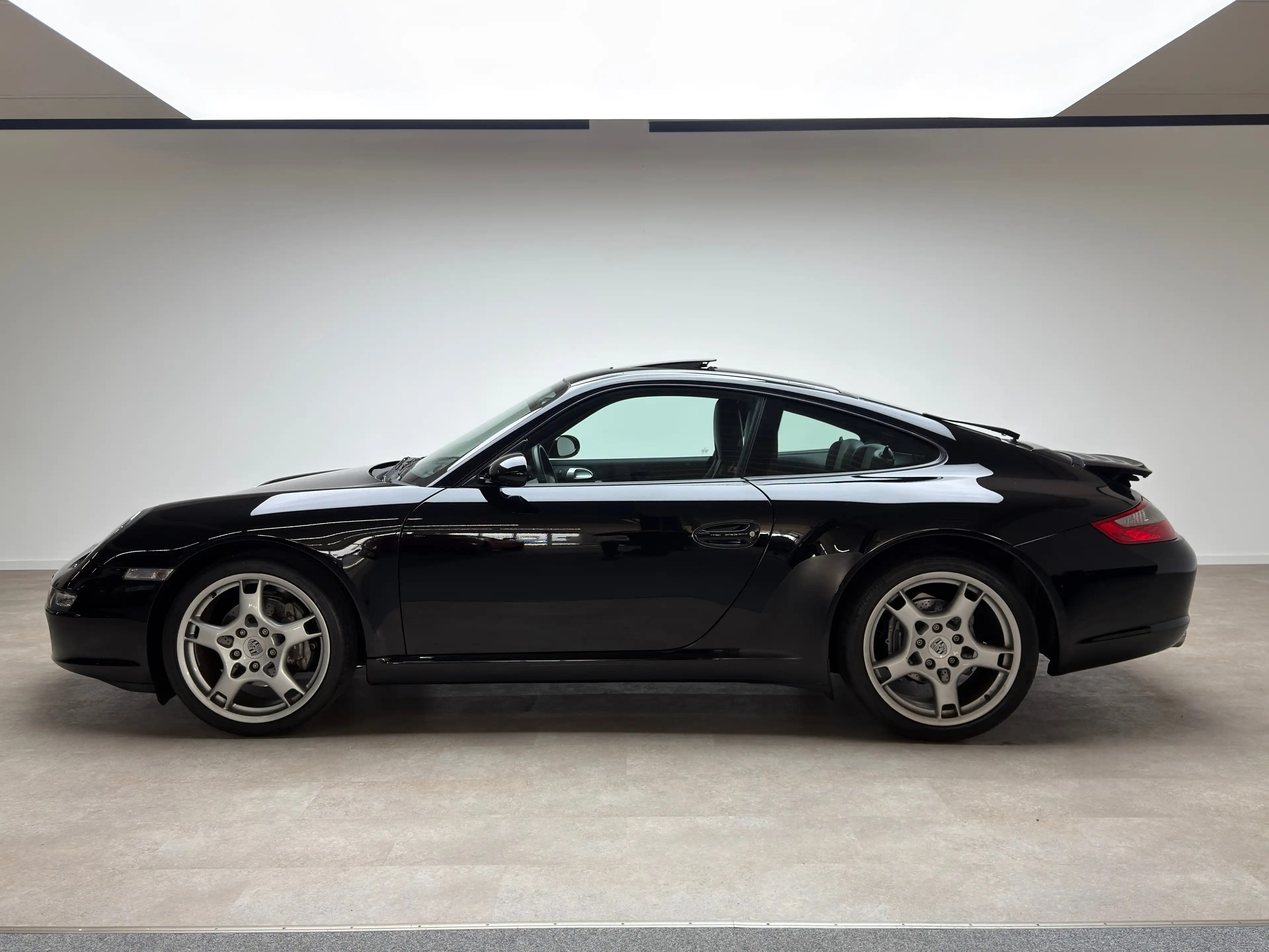 Porsche 997 Carrera, Schiebedach, Sportabgas, Top Historie — photo 4