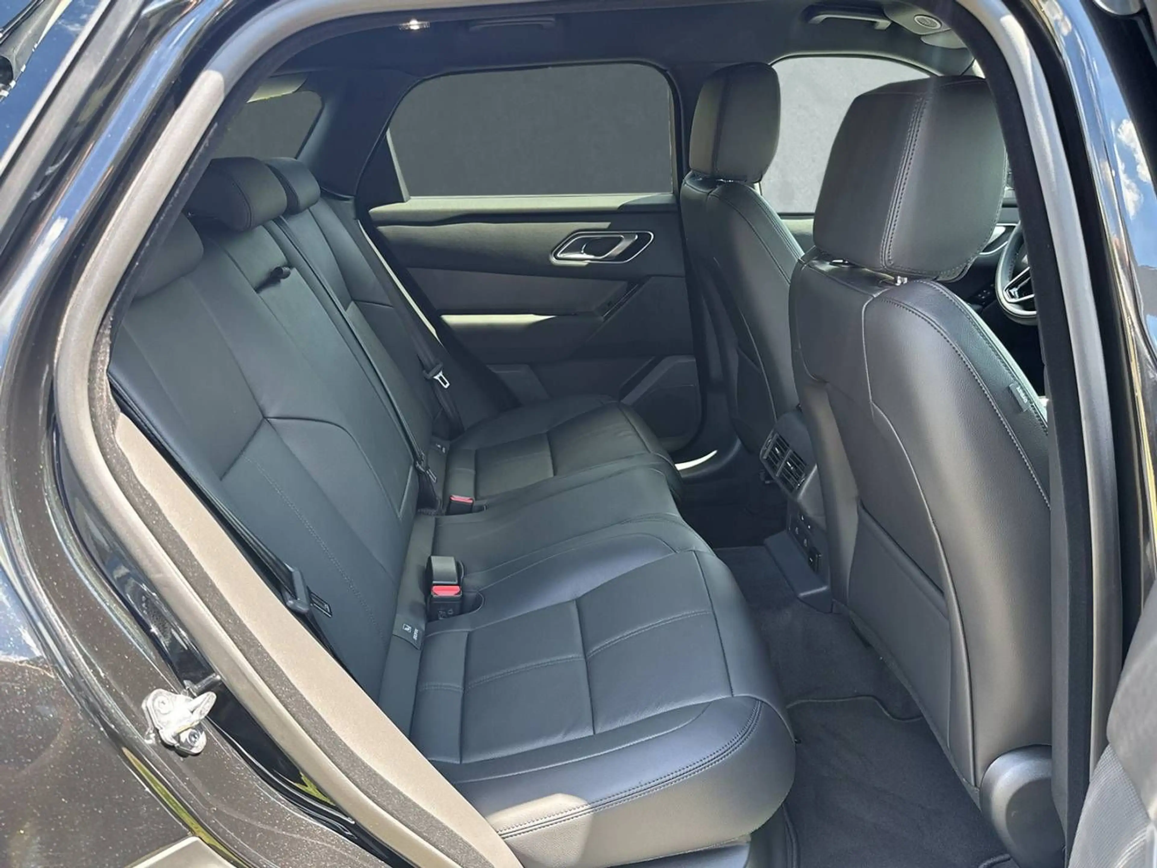Land Rover Range Rover Velar D200 S — photo 5
