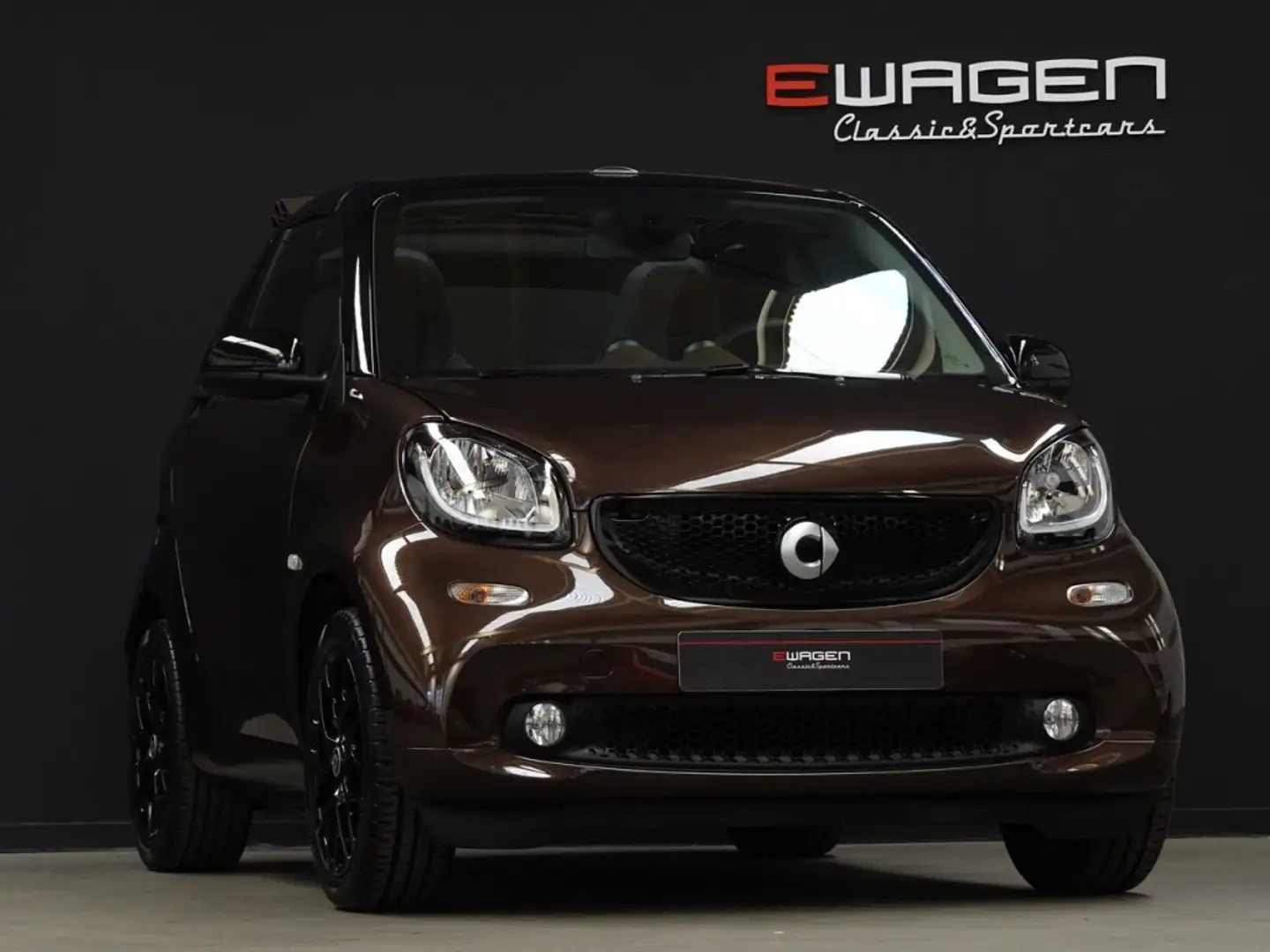 smart forTwo Cabrio 66 Perfect Aut. Negro - 1