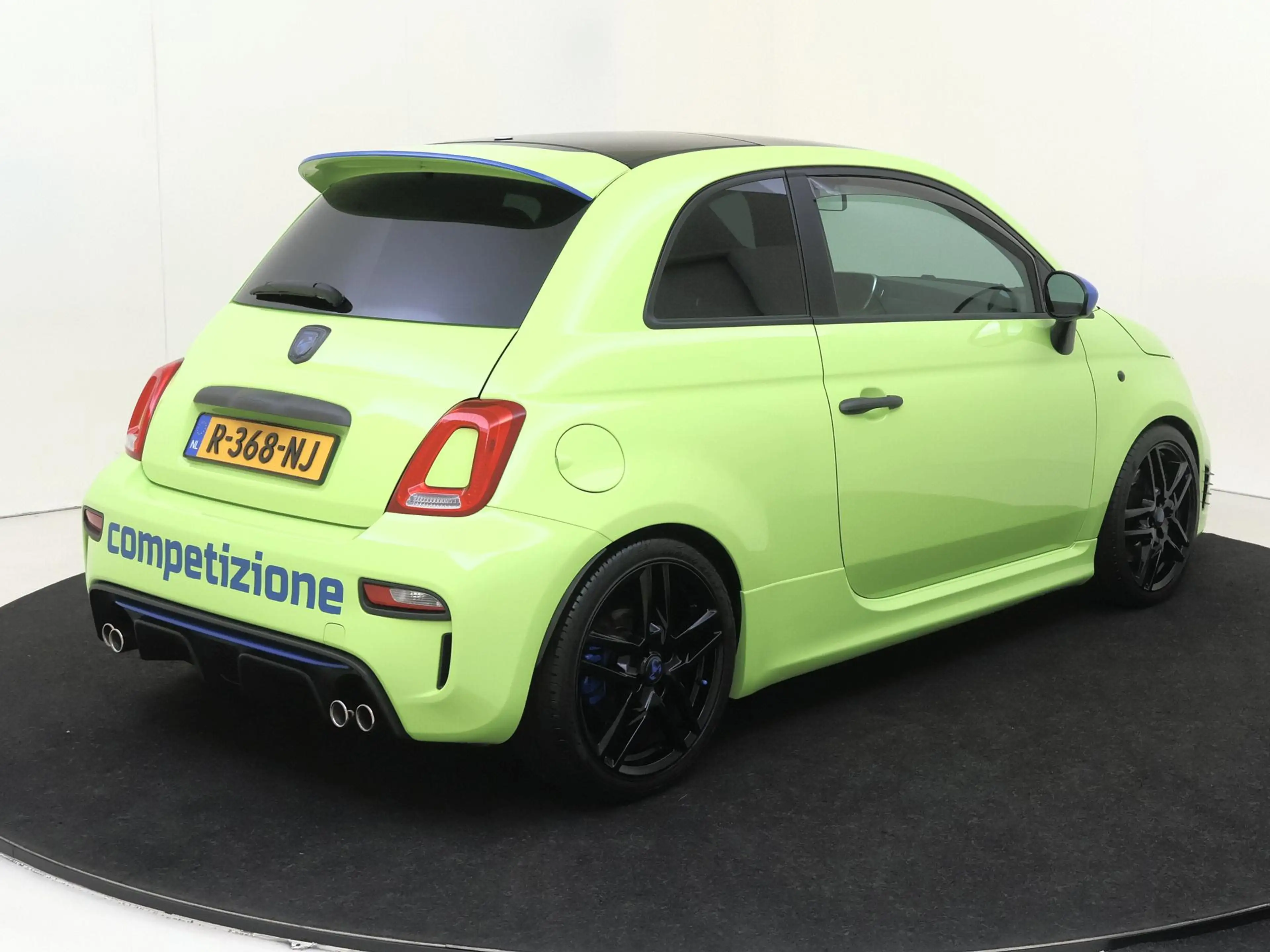 Fiat 500C Abarth 1.4 T-Jet Esseesse 70th Anniversary Competitzione — photo 8
