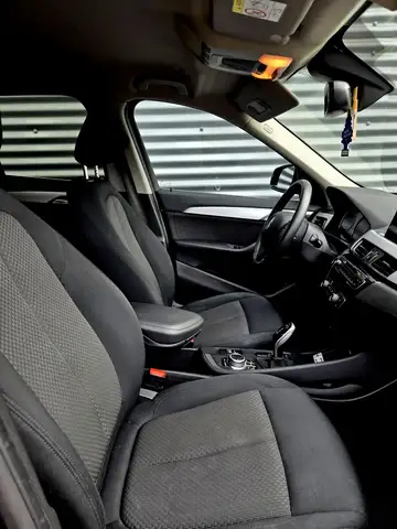 BMW X1 view 10