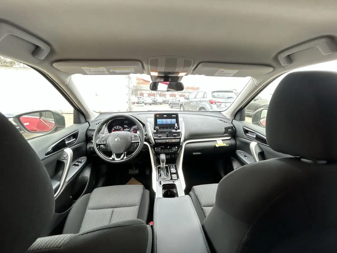 Mitsubishi Eclipse Cross снимка Mitsubishi Eclipse Cross
