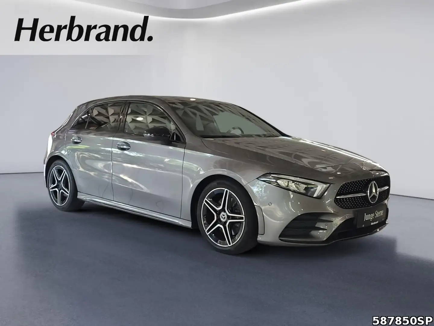 Mercedes-Benz A 220 AMG Line Grigio - 2