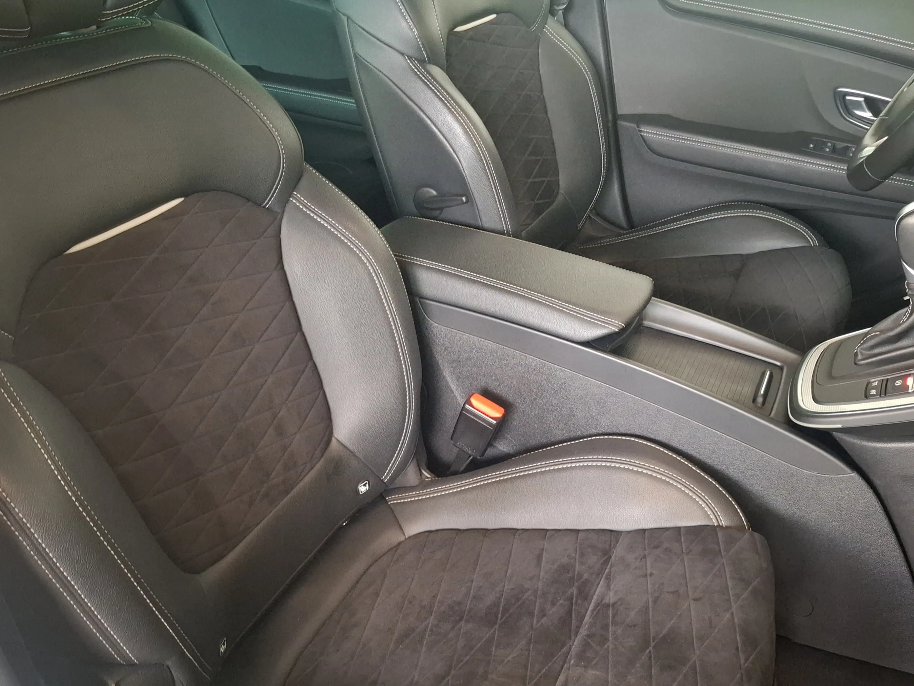 Renault Grand Scenic 1.3 TCe Executive 7p. NAVI AIRCO PDC CAM — photo 9