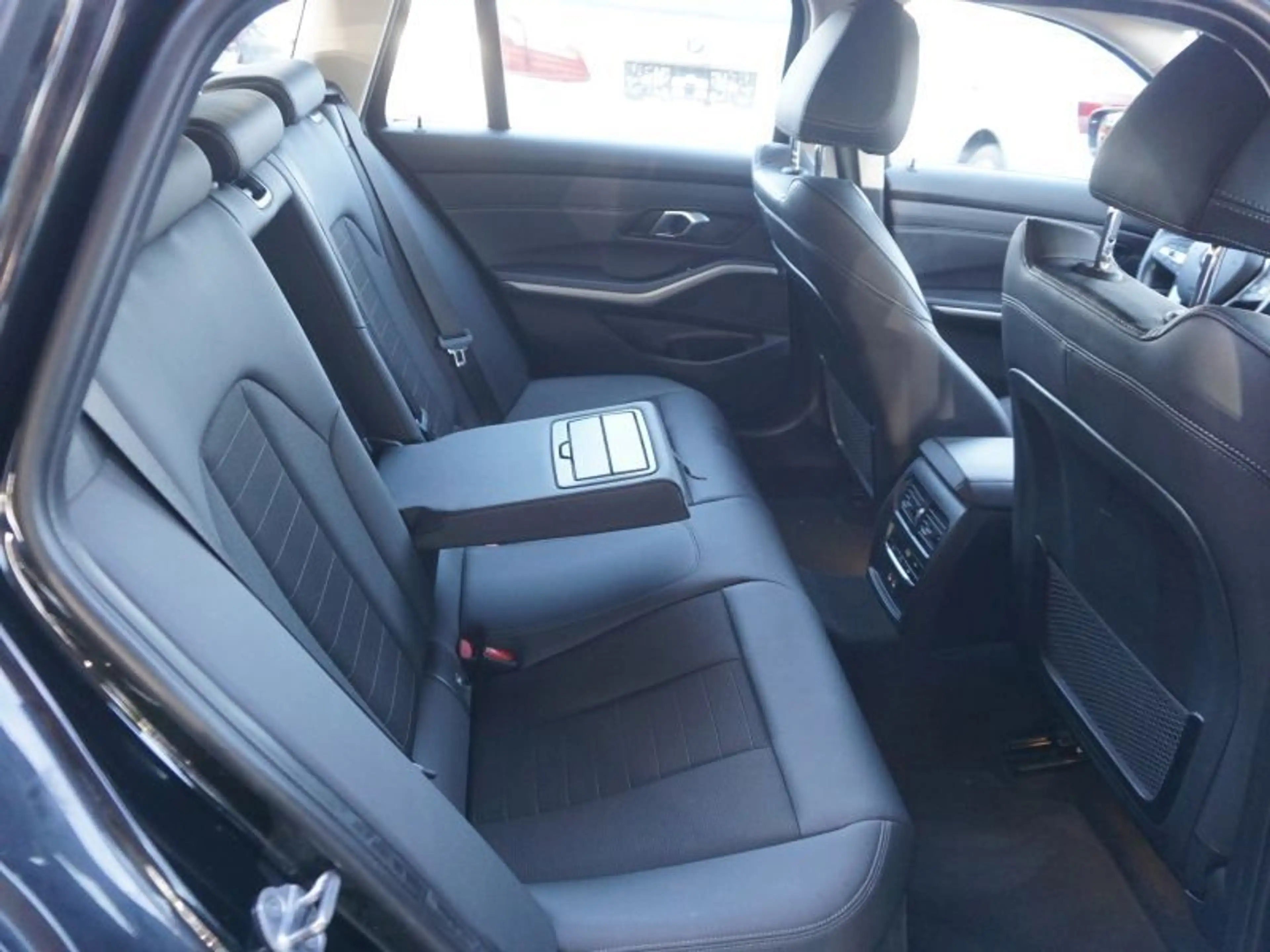 BMW 316 d Touring Aut. *WIDESCREEN* — photo 13