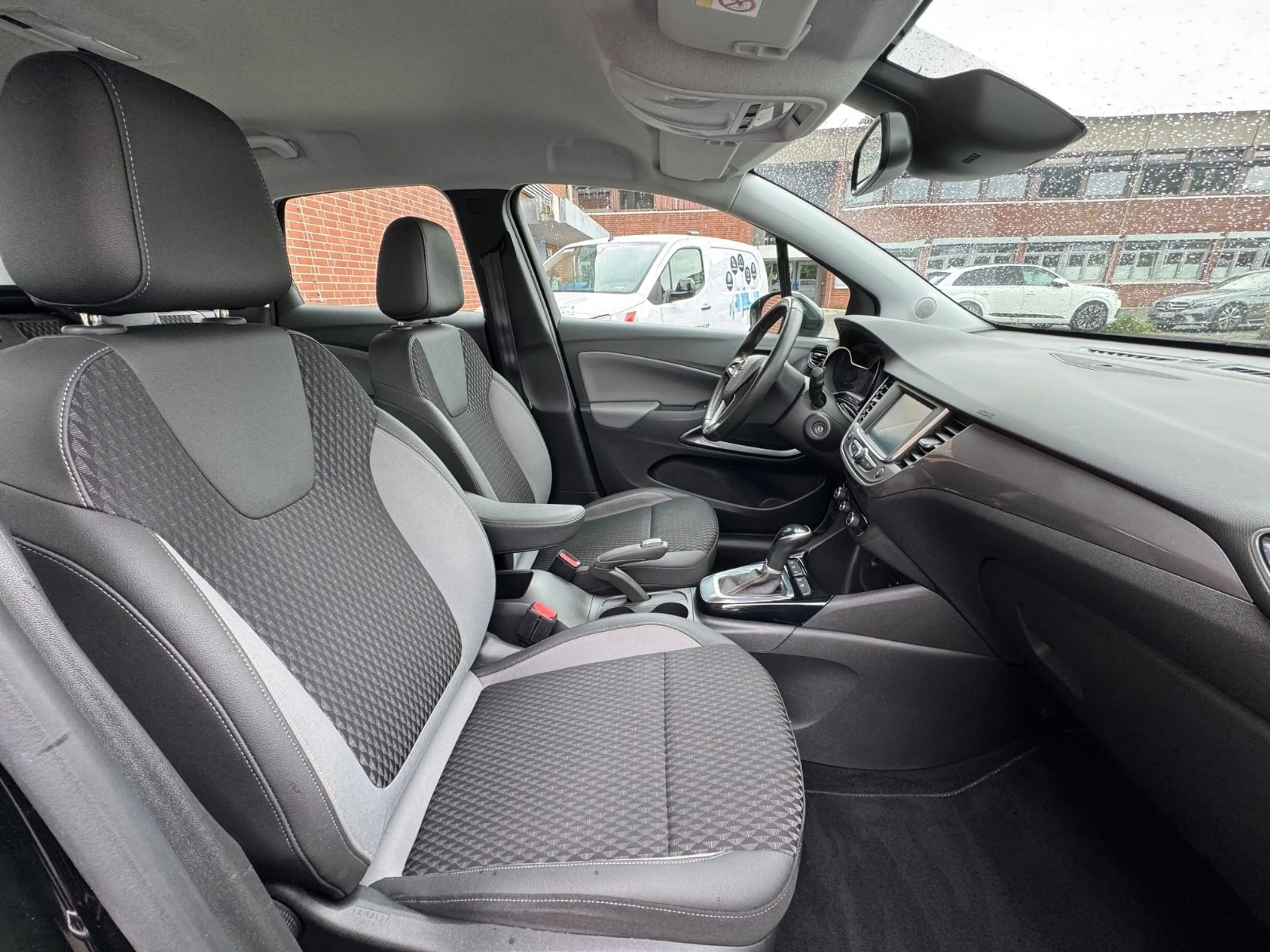 Opel Crossland X *AUTOM*LEDER*PDC*LED*AHK*CARPLAY* — photo 12