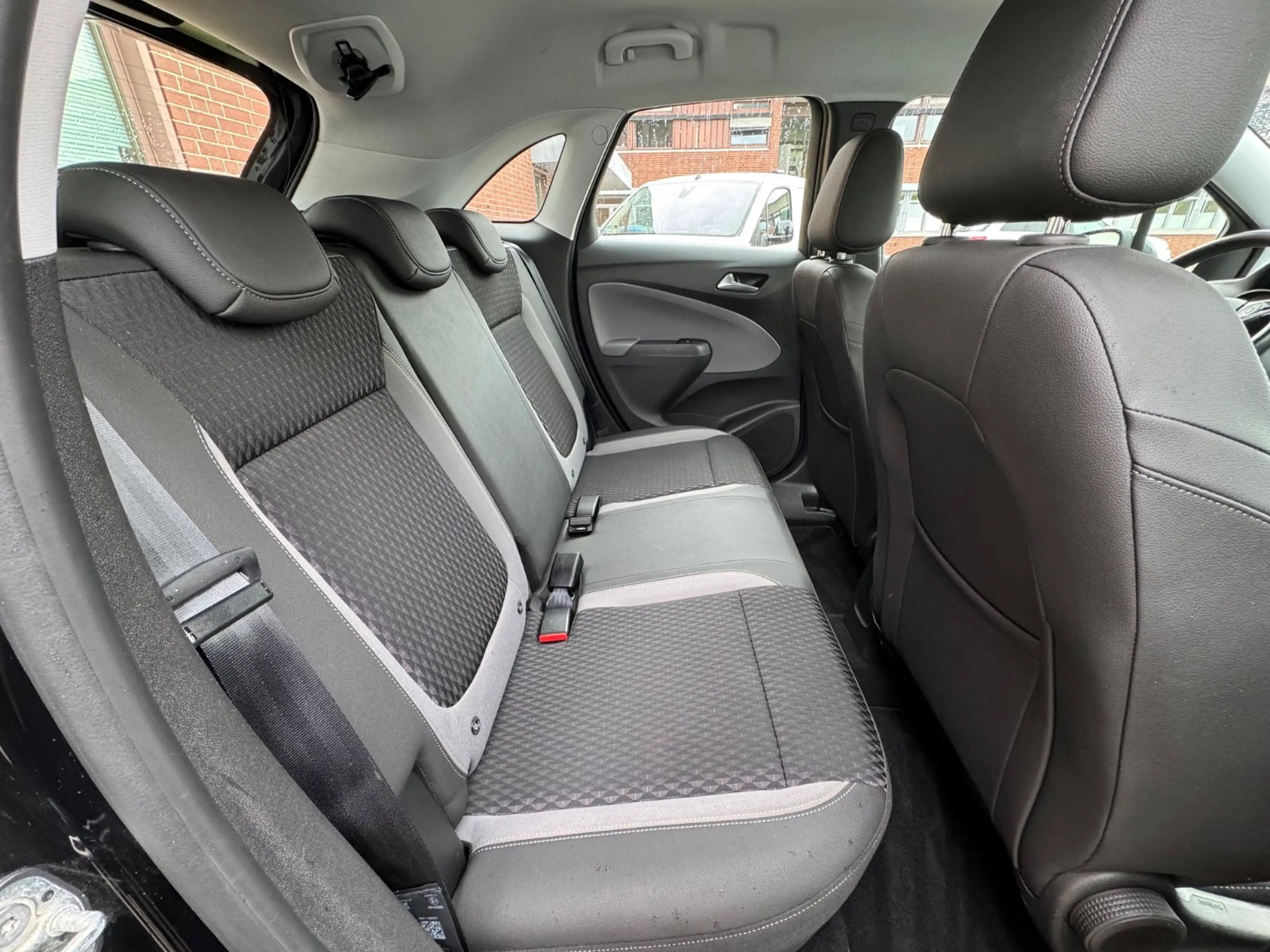 Opel Crossland X *AUTOM*LEDER*PDC*LED*AHK*CARPLAY* — photo 13