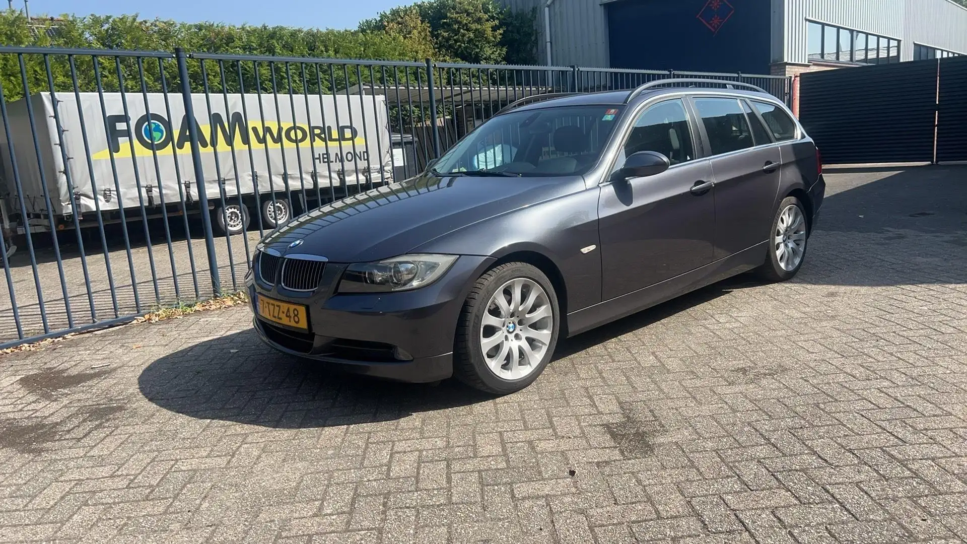 BMW 325 3-serie Touring 325i Grijs - 1