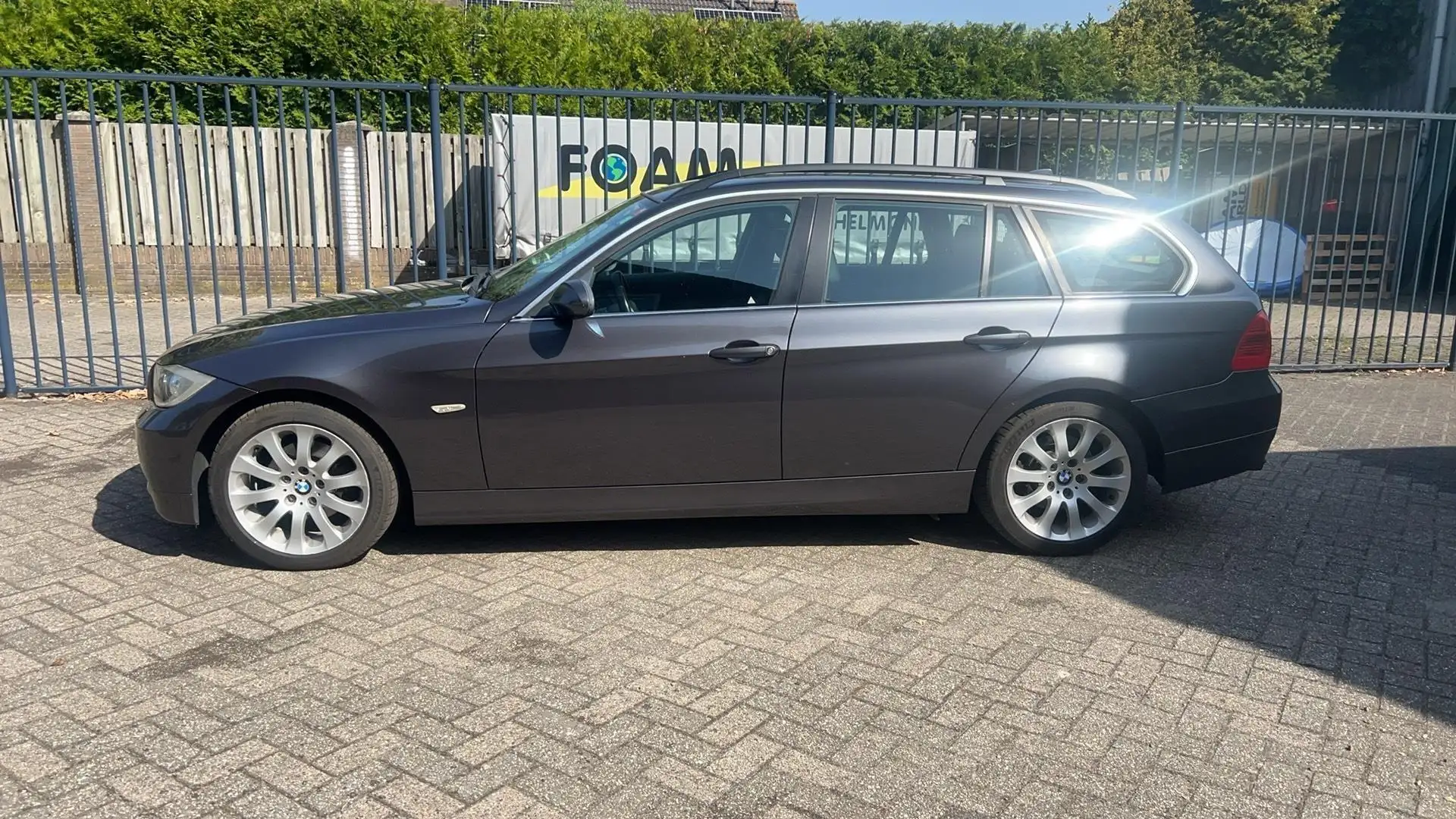 BMW 325 3-serie Touring 325i Grijs - 2
