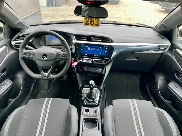 Opel Corsa view 11